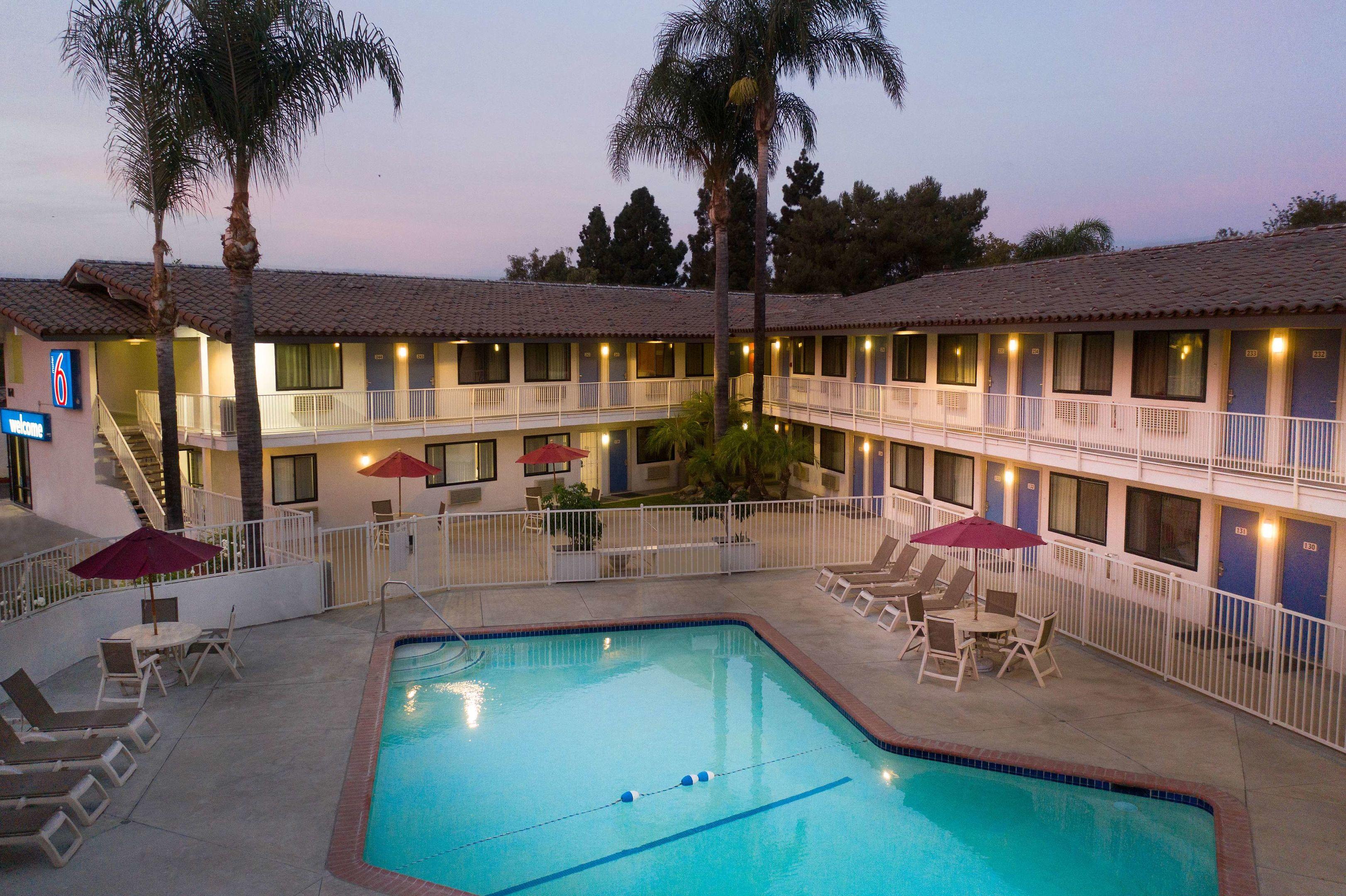 Motel 6 Camarillo — photo 4