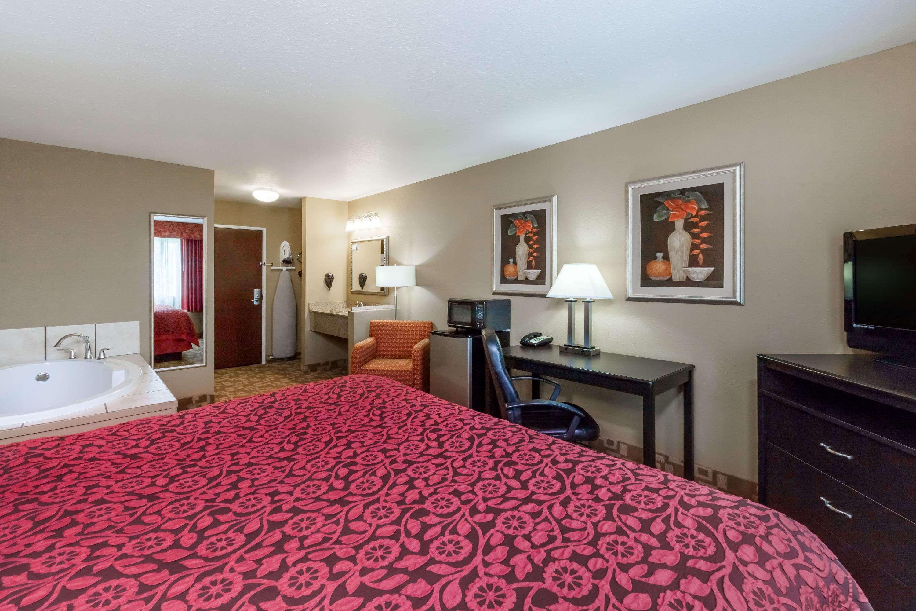 Days Inn Central City — photo 5