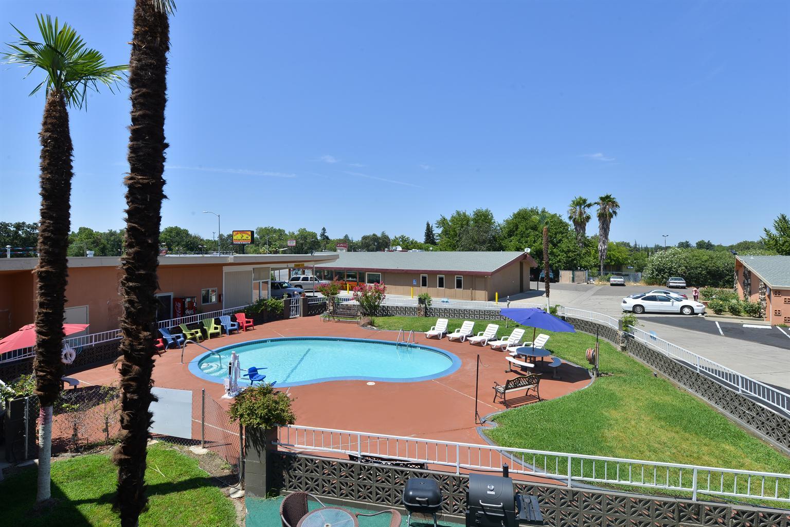 Americas Best Value Inn - Red Bluff — photo 5