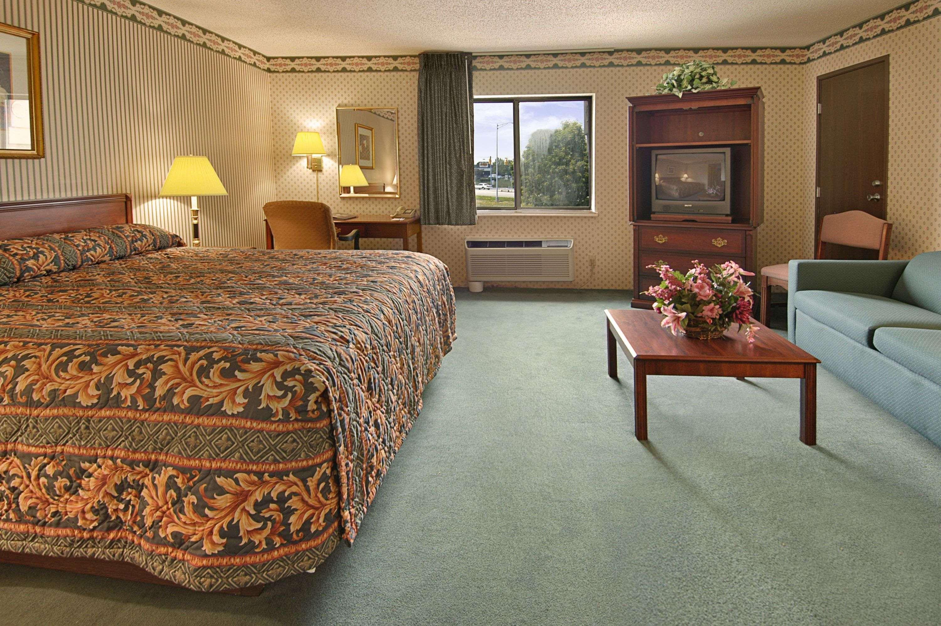 Baymont Inn & Suites Corydon — photo 4