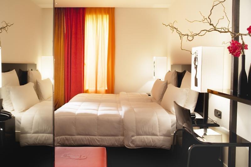 Le Chat Noir Design — photo 4