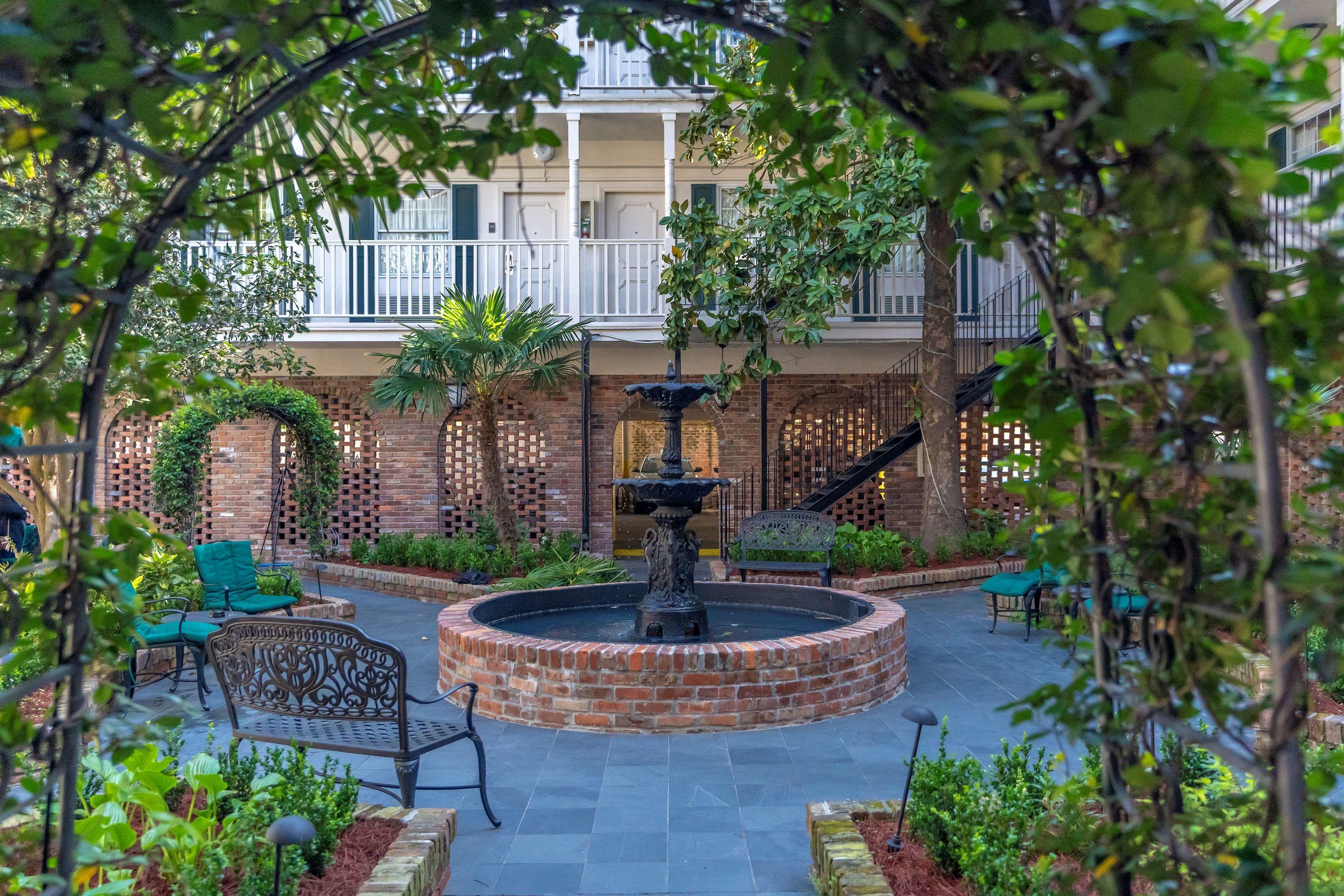 Best Western Plus French Quarter Landmark Hotel — photo 4