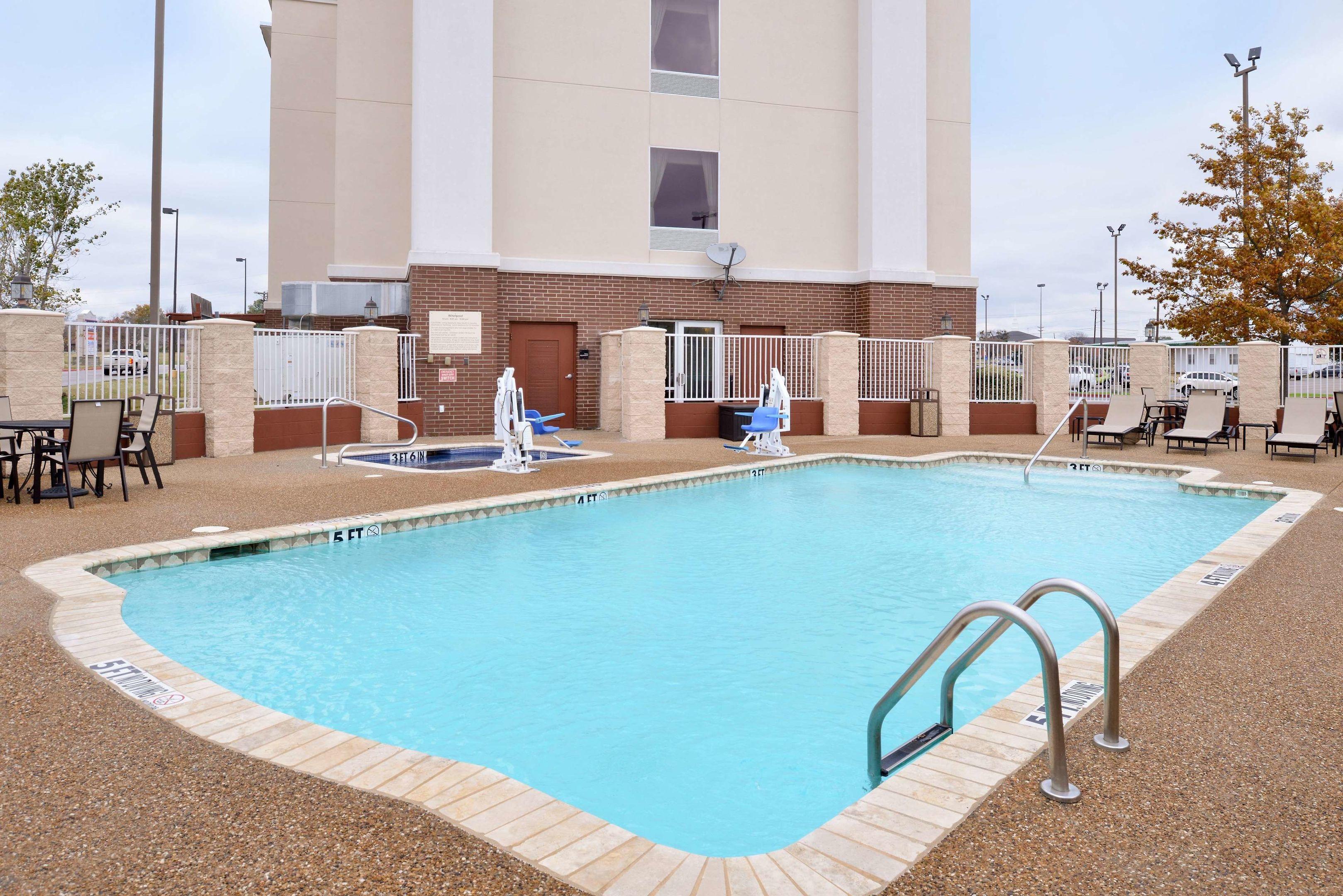 Hampton Inn & Suites Greenville — photo 5