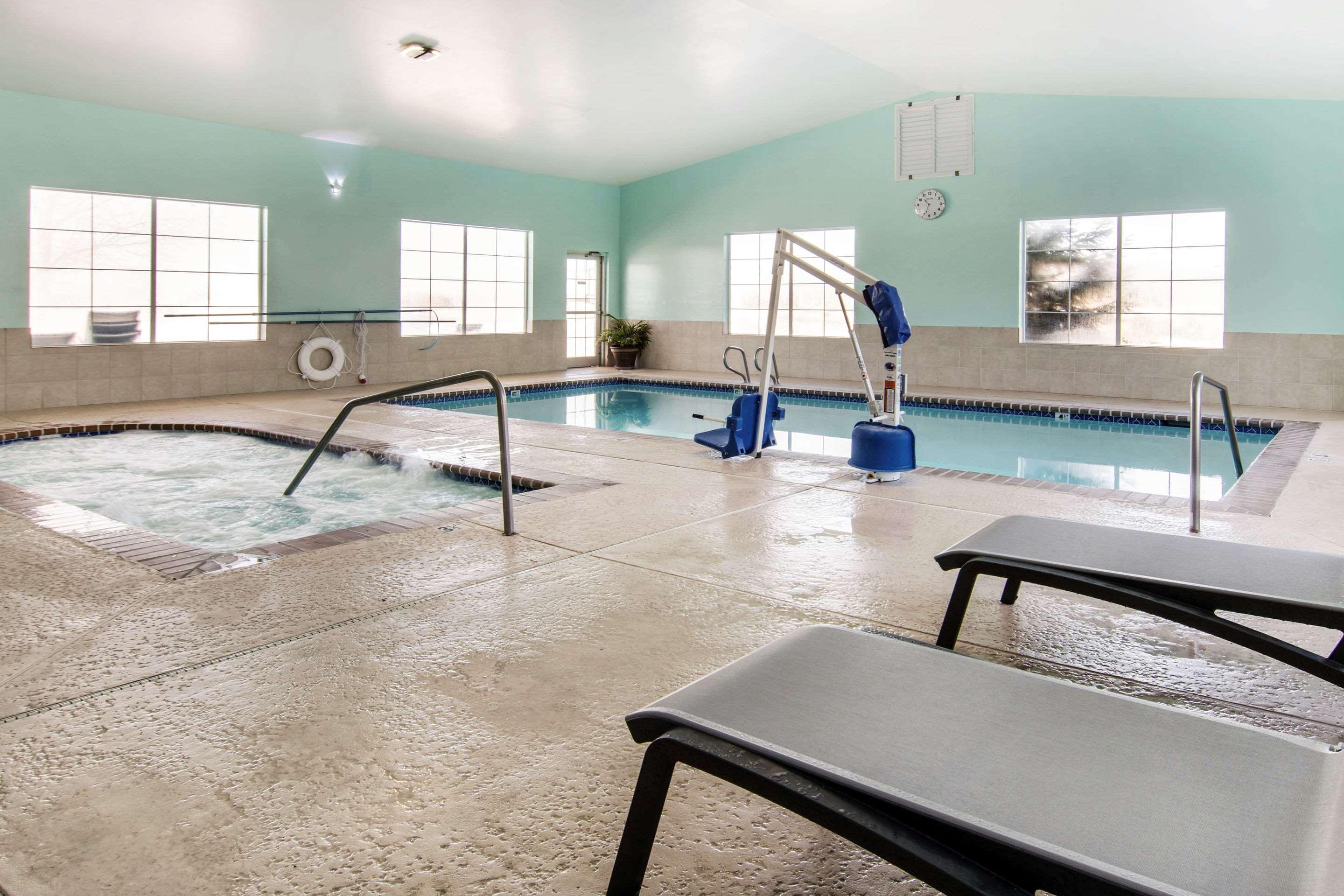 Quality Inn & Suites — photo 5
