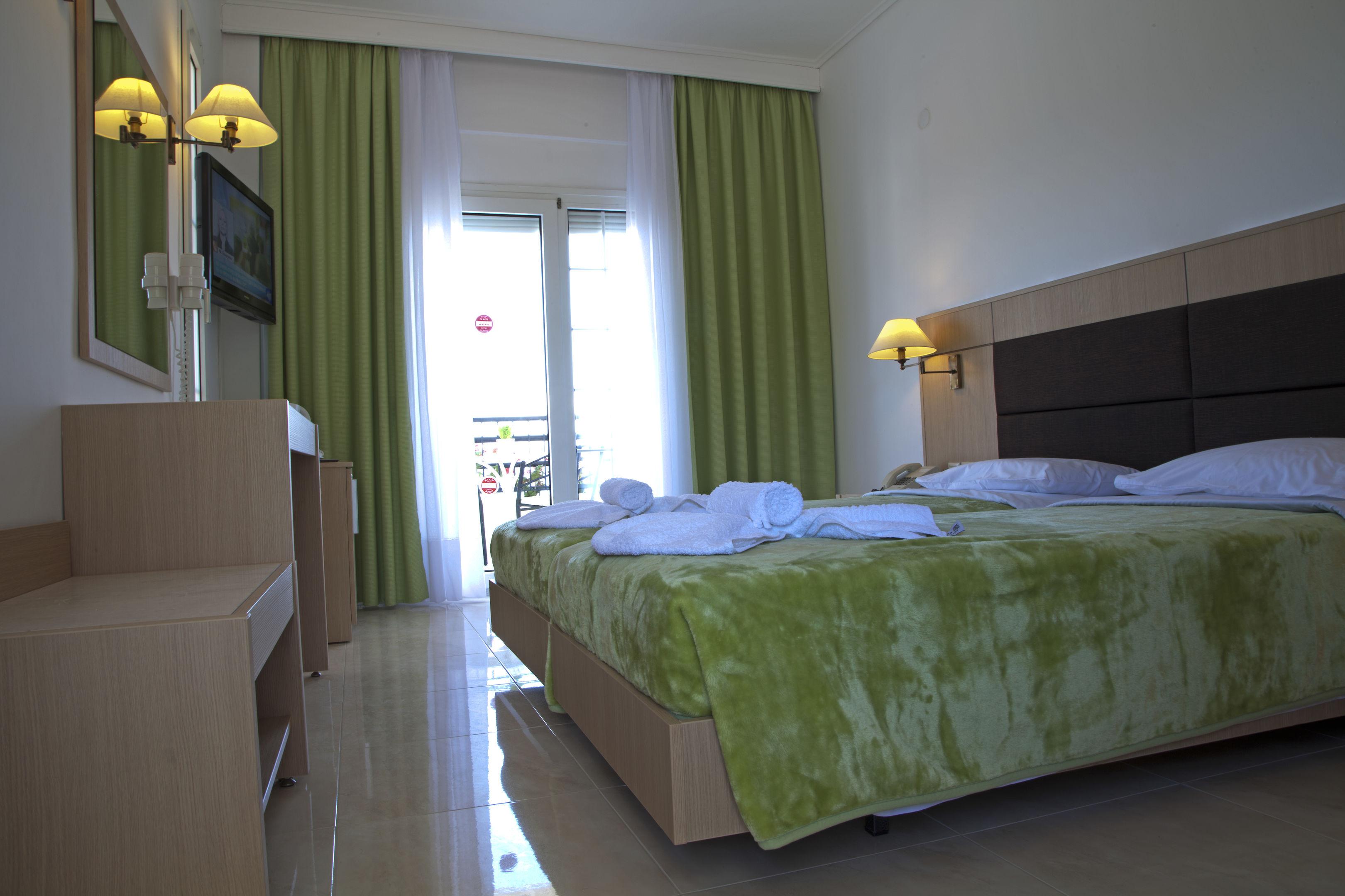 Halkidiki Palace — photo 4
