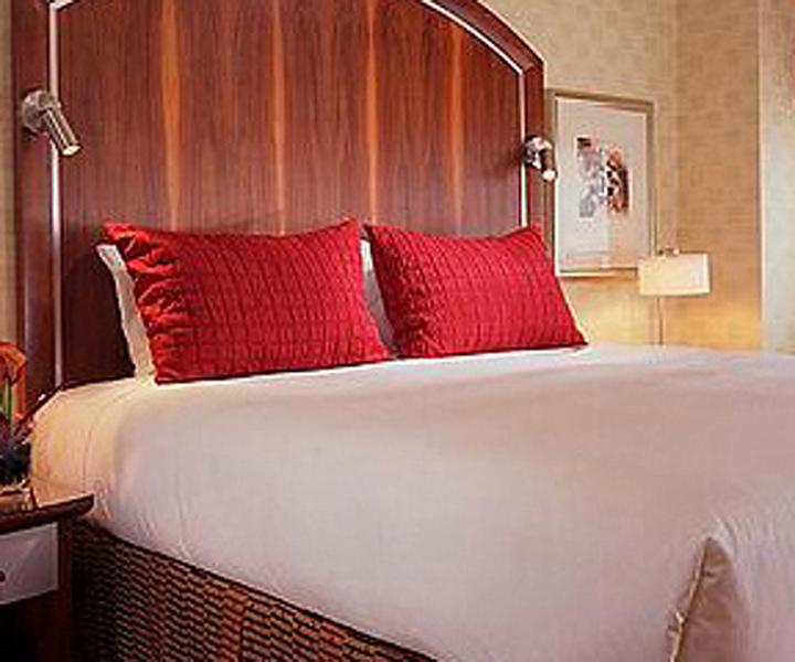 Fifty Hotel & Suites by Affinia — photo 4