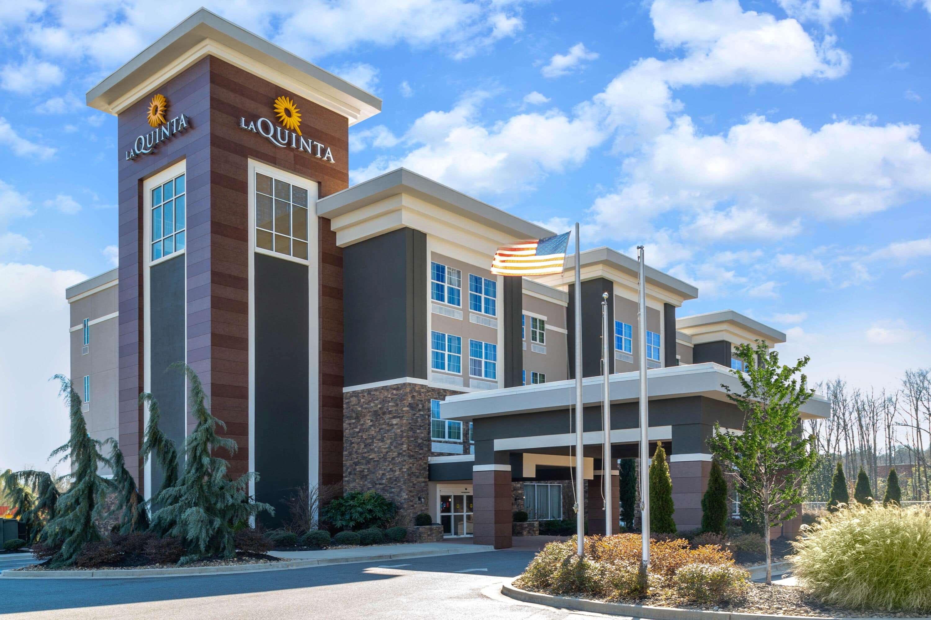 La Quinta Inn & Suites Forsyth — photo 4