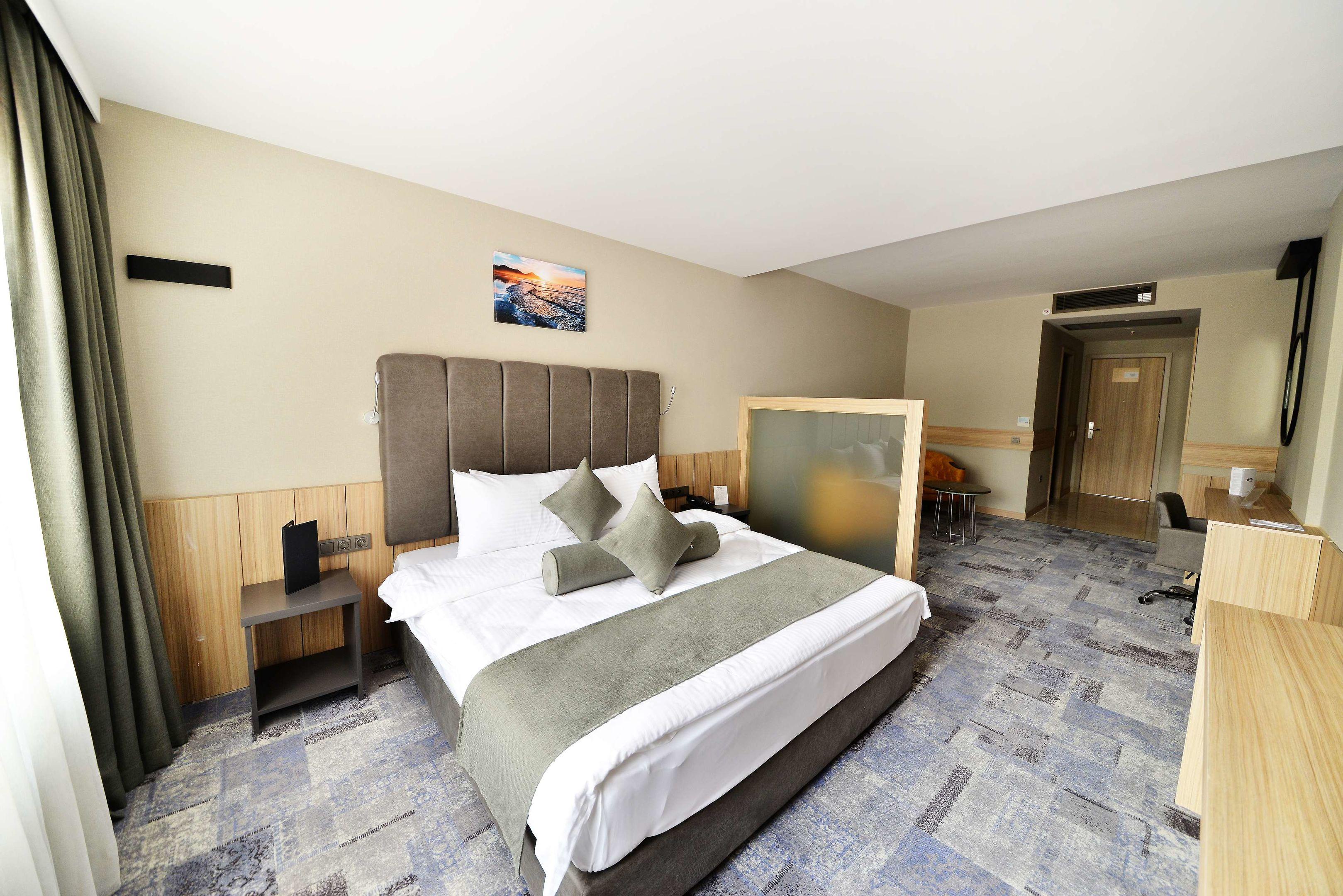 Best Western Plus Center Hotel — photo 3