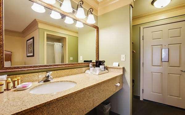 Beachcomber Motel & Spa — photo 4