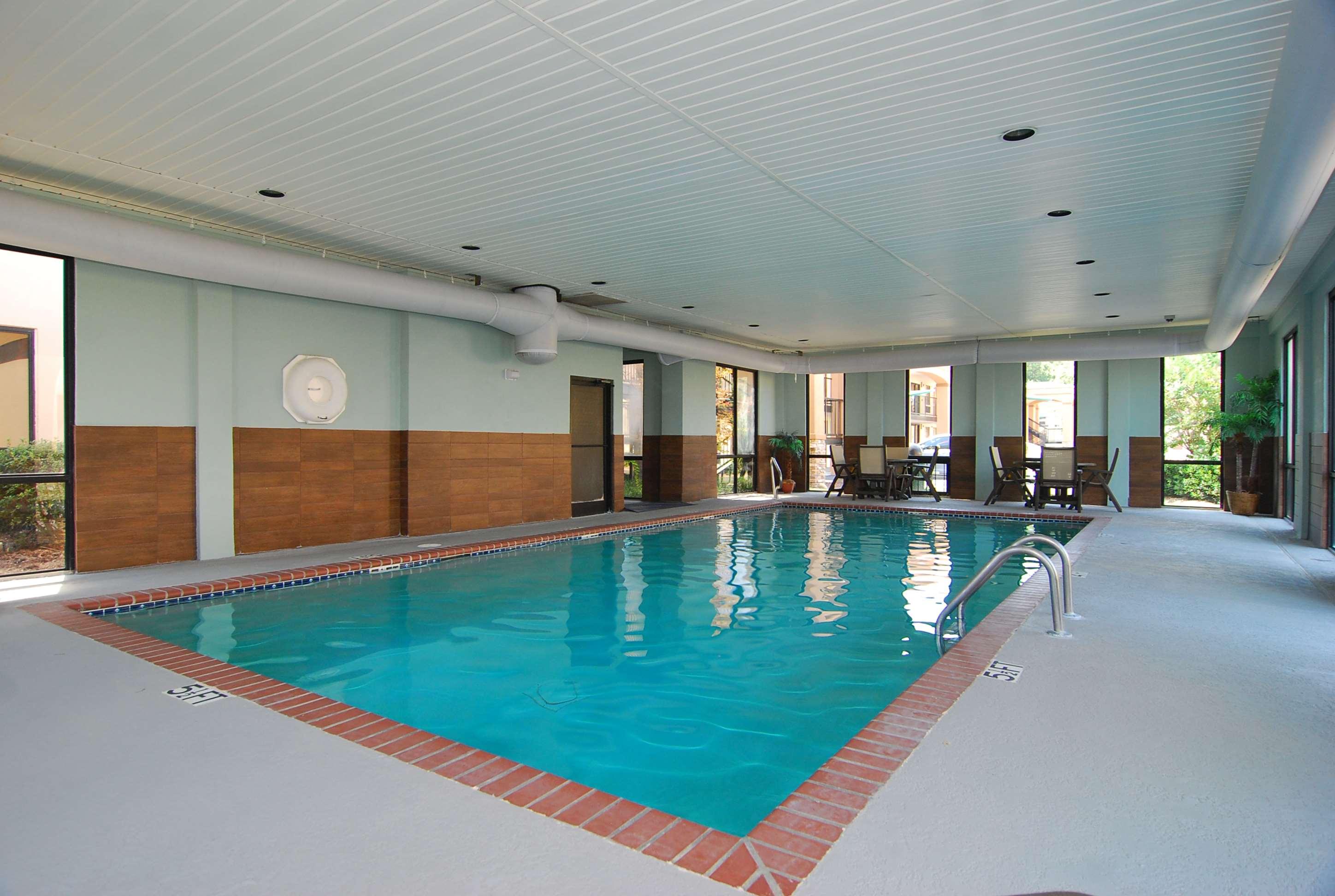 Best Western Executive Suites — photo 4