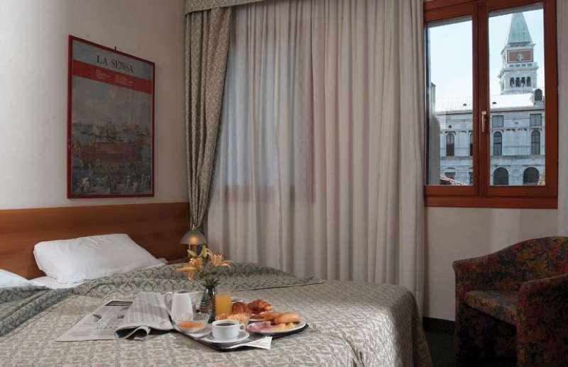 Hotel Commercio & Pellegrino — photo 4