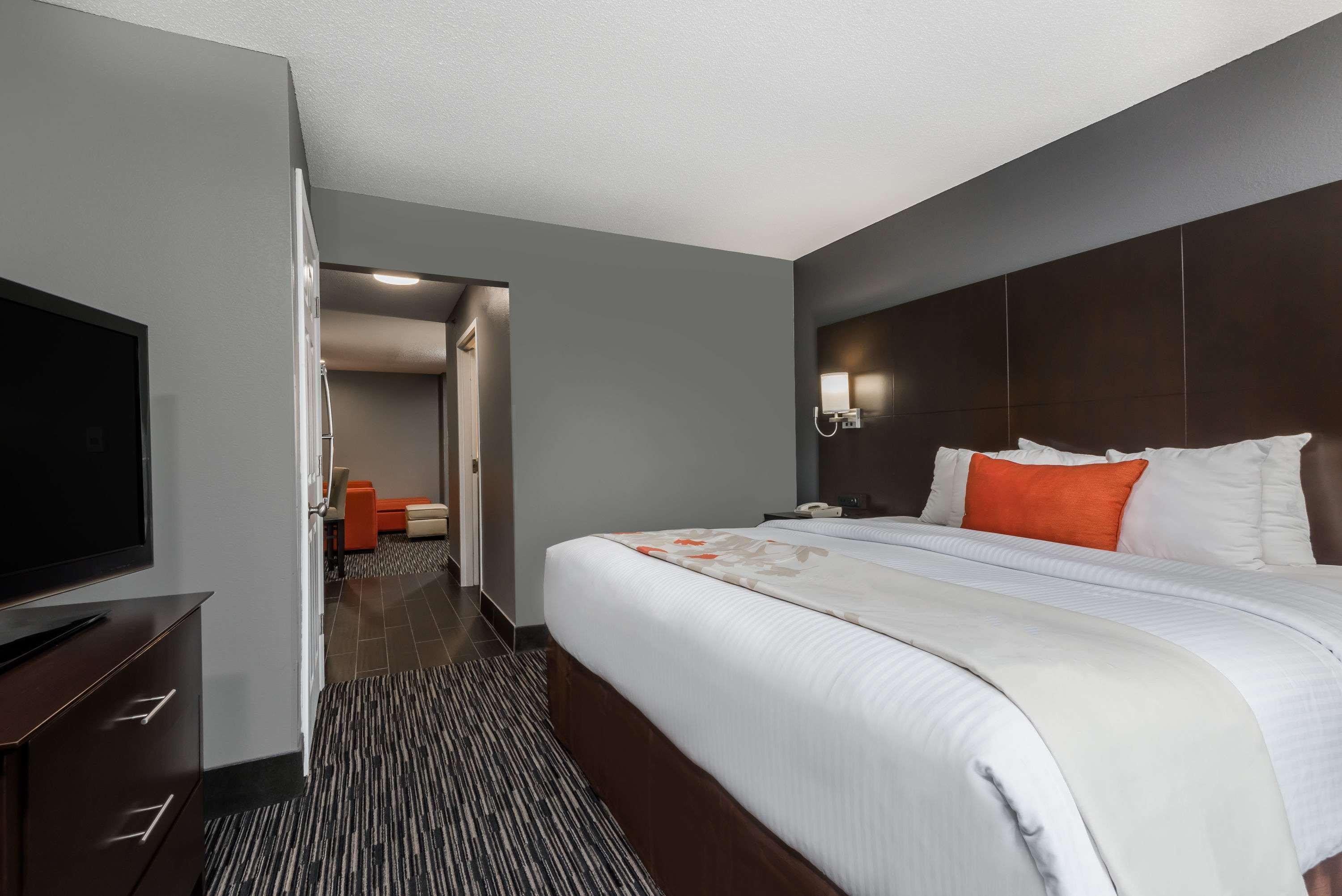 Hawthorn Suites by Wyndham Columbus West — photo 5