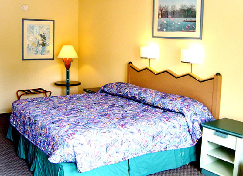 Shining Light Inn & Suites — photo 5