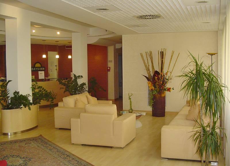 Club Meeting Hotel — photo 3