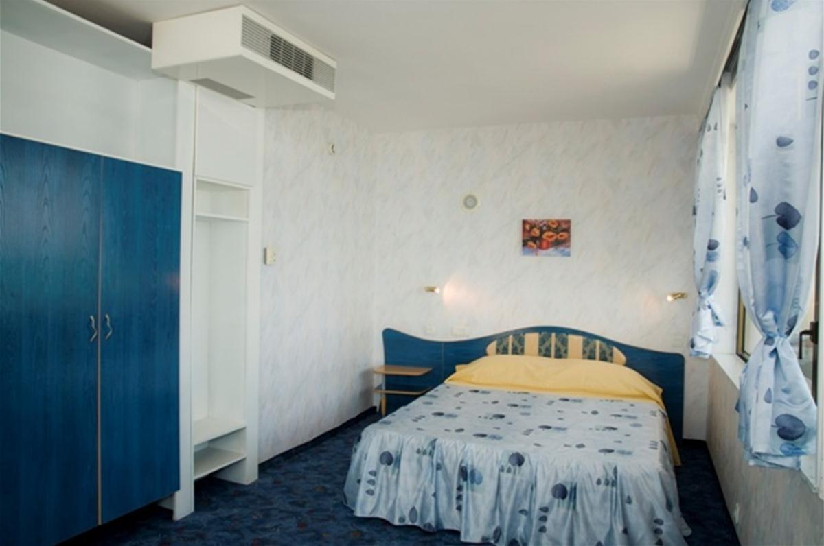 Hotel RIU Astoria — photo 4