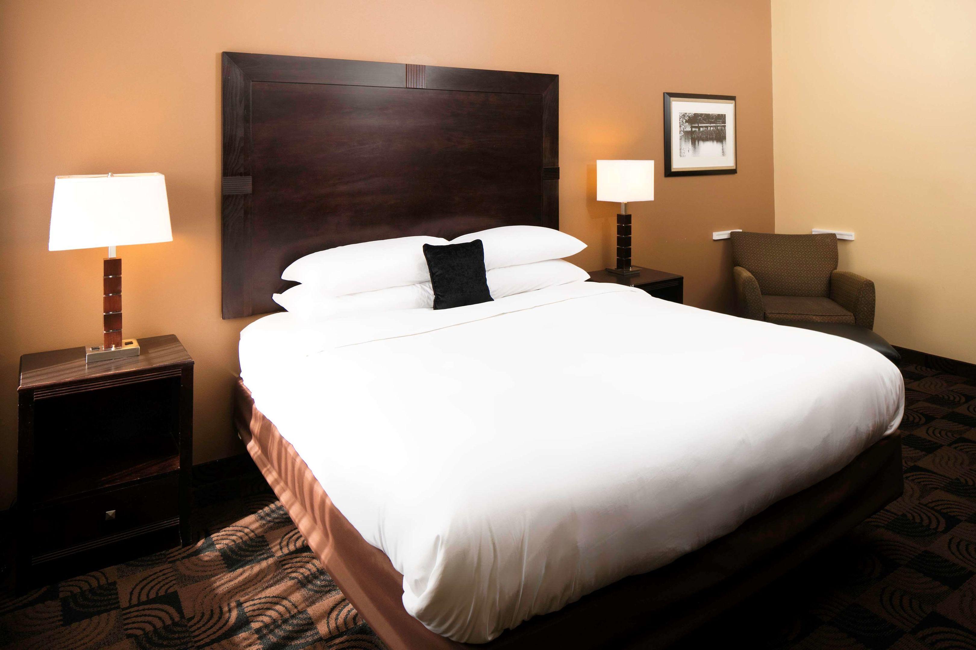 Red Lion Inn & Suites Saraland — photo 5