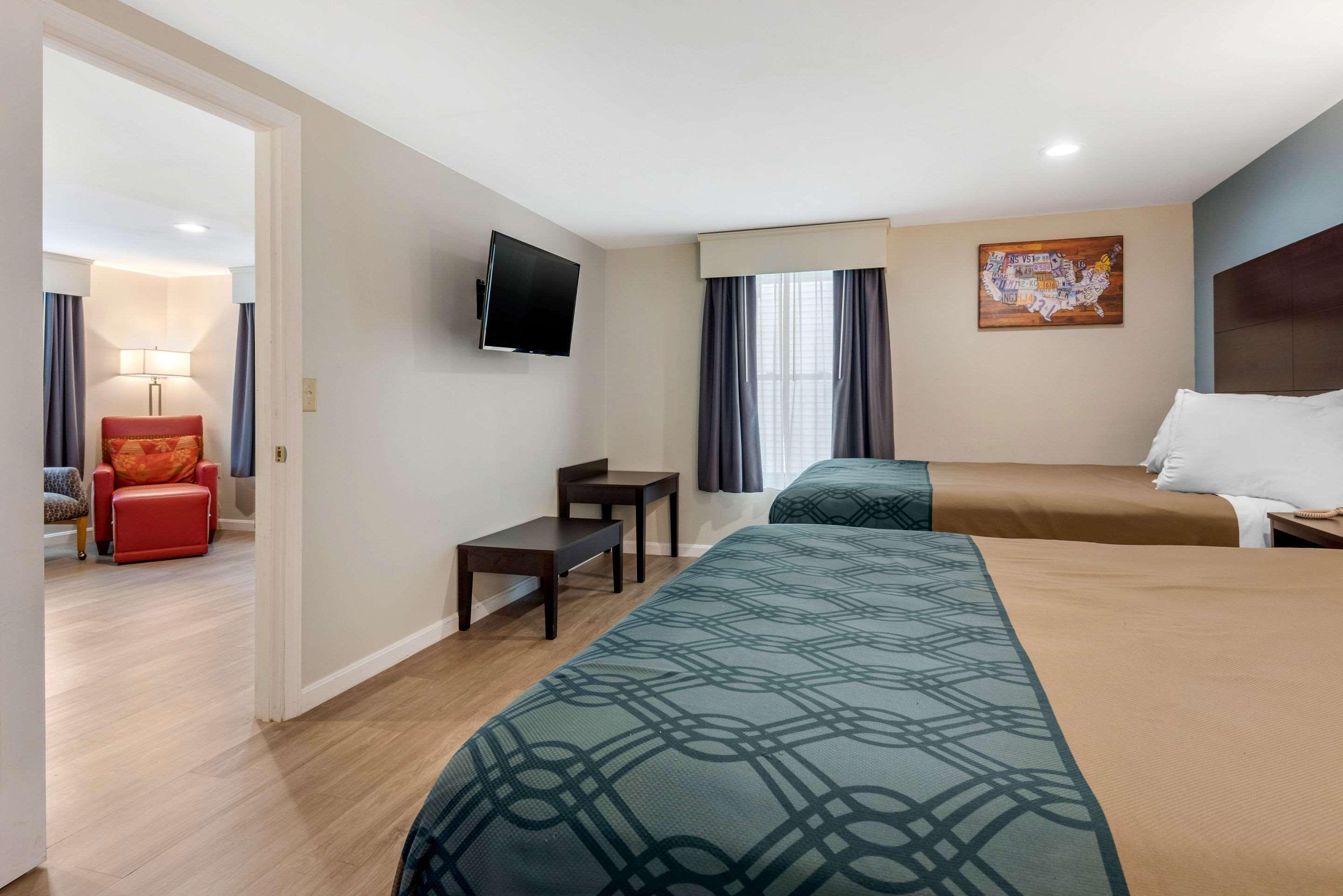 Quality Inn & Suites — photo 4