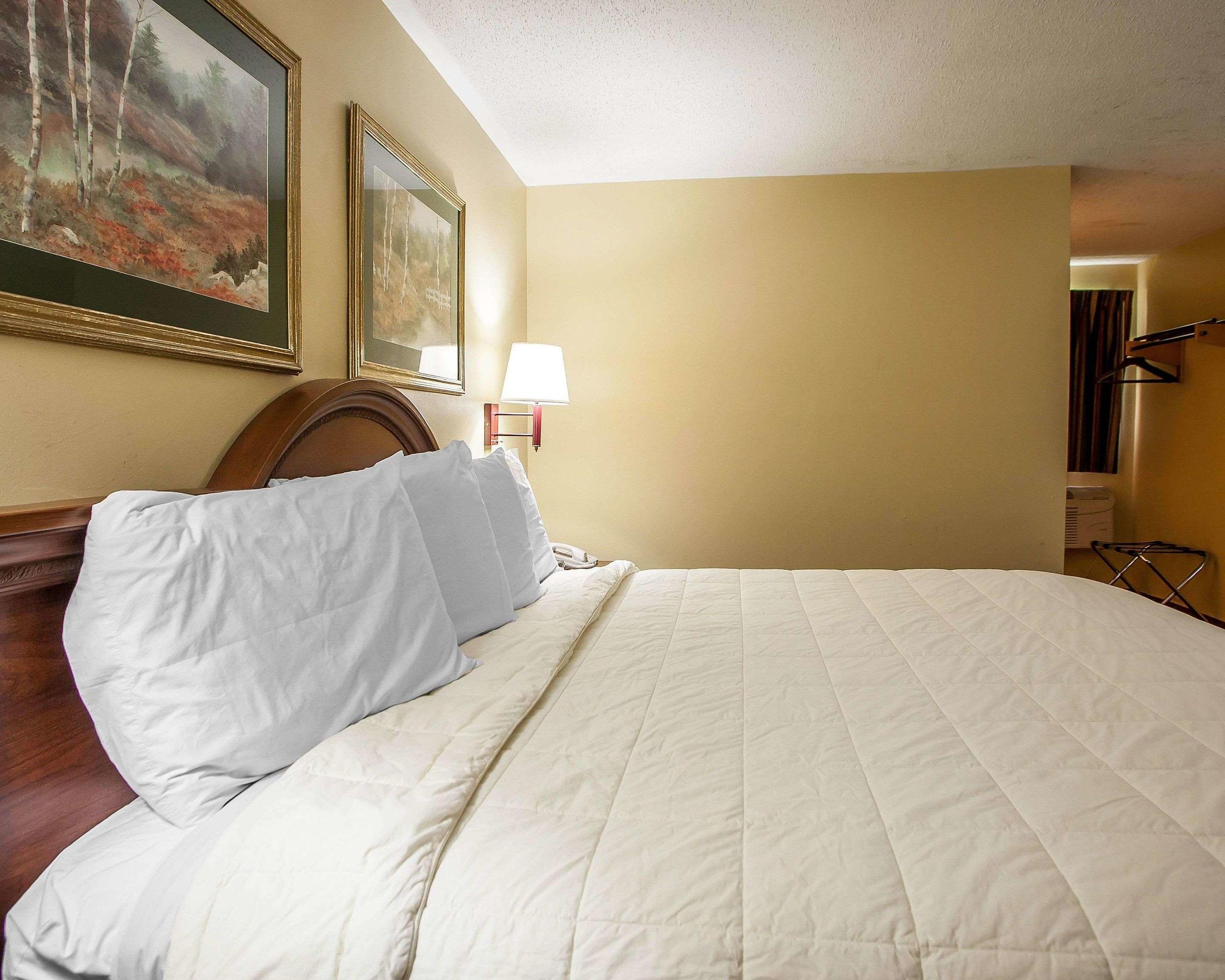 Econo Lodge — photo 5