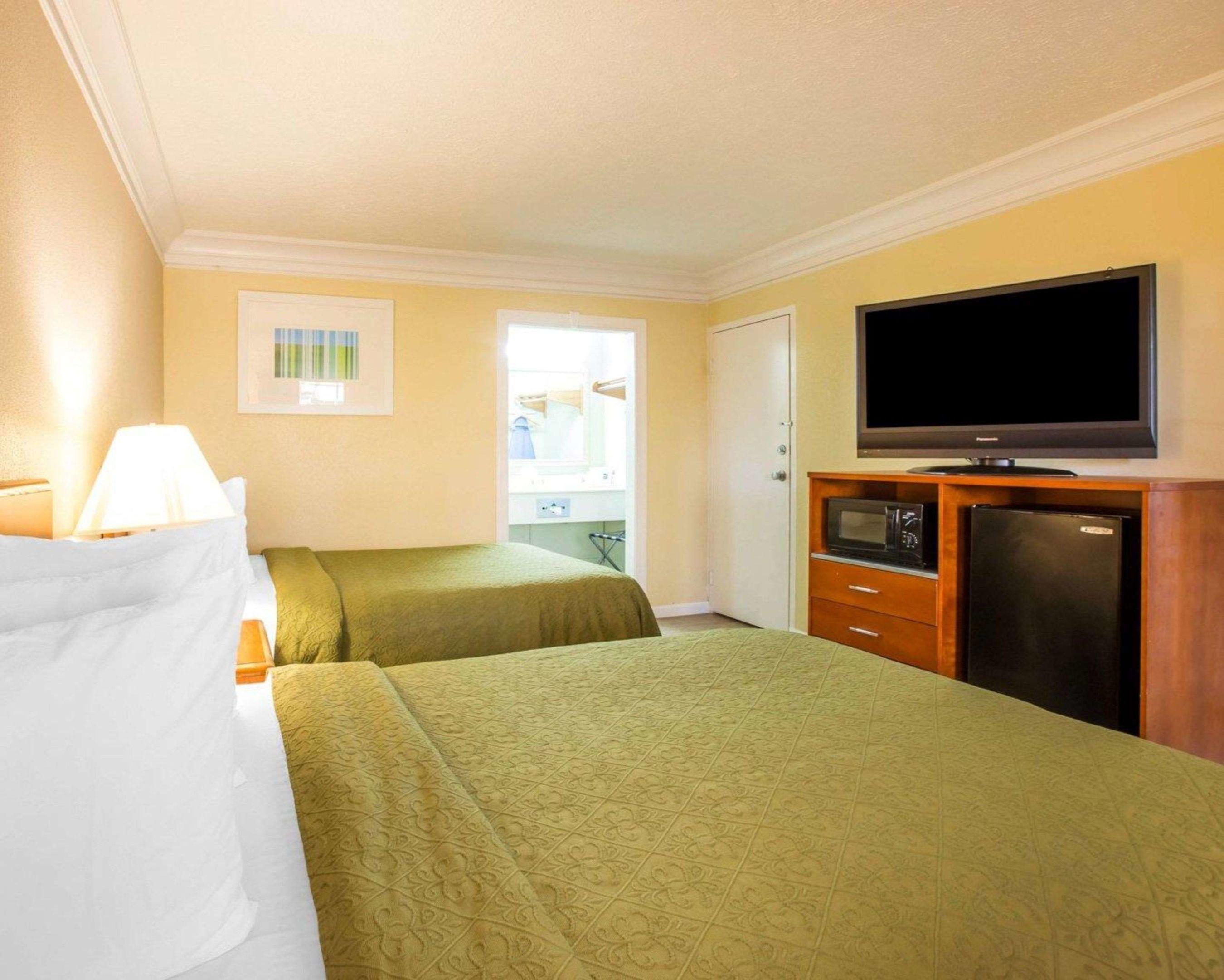 Quality Inn Dalton — photo 5