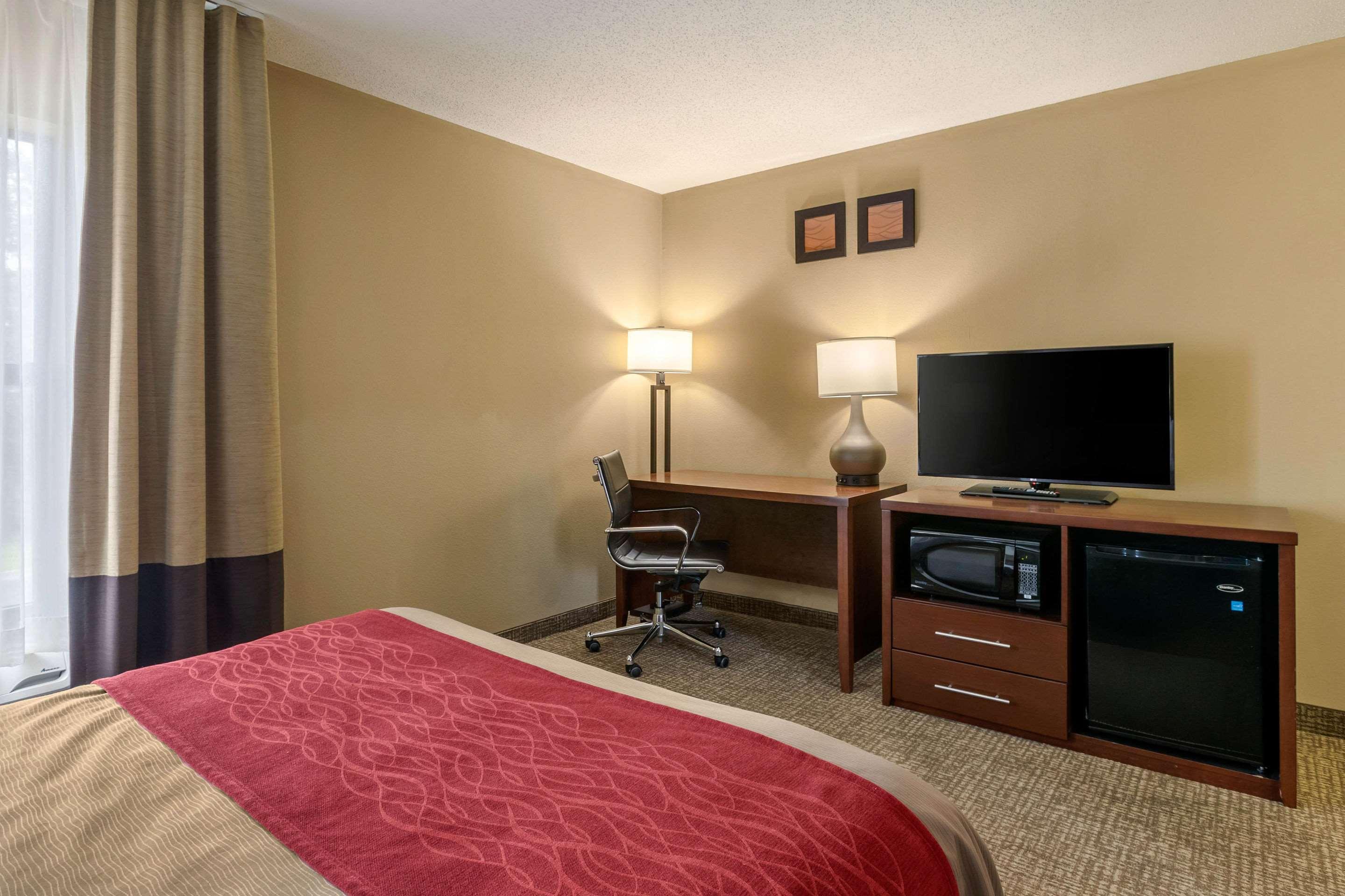 Comfort Inn Walcott Near Davenport — photo 5