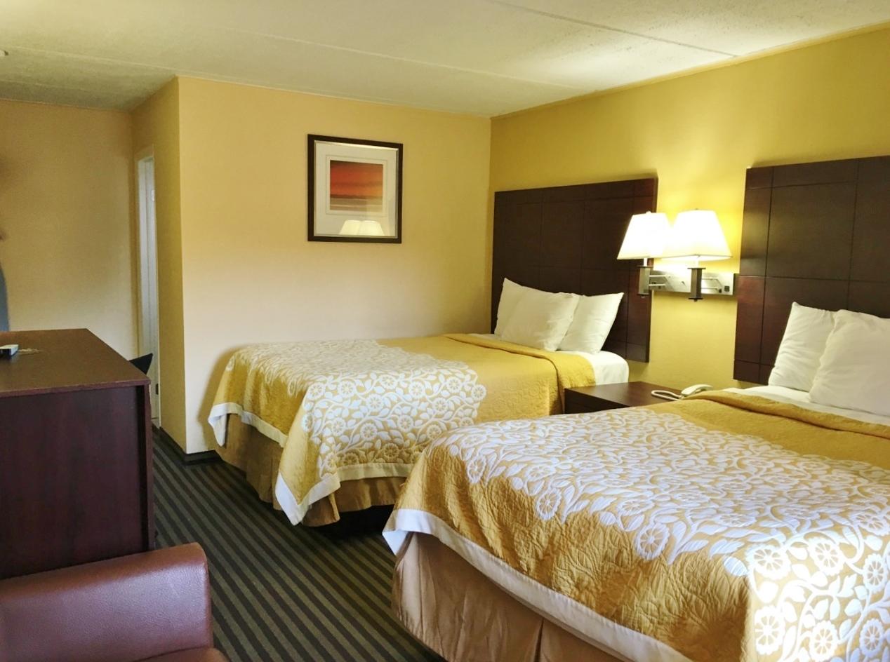 Americas Best Value Inn Central Valley — photo 5