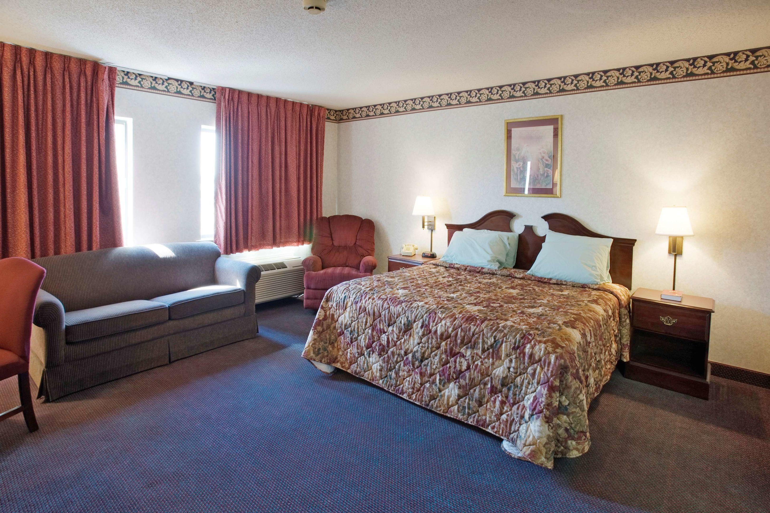 Americas Best Value Inn McMinnville — photo 5