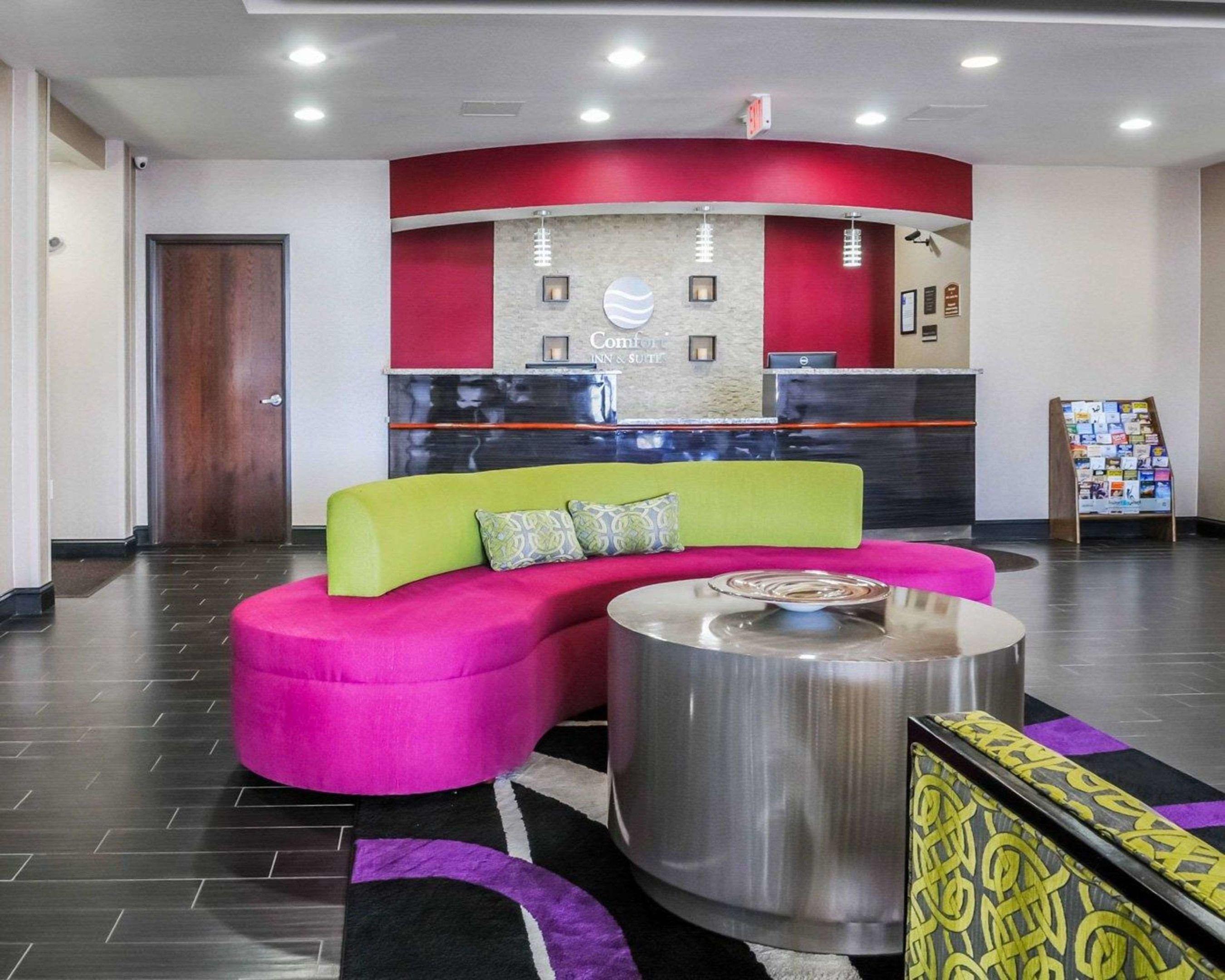 Comfort Inn & Suites Artesia — photo 4