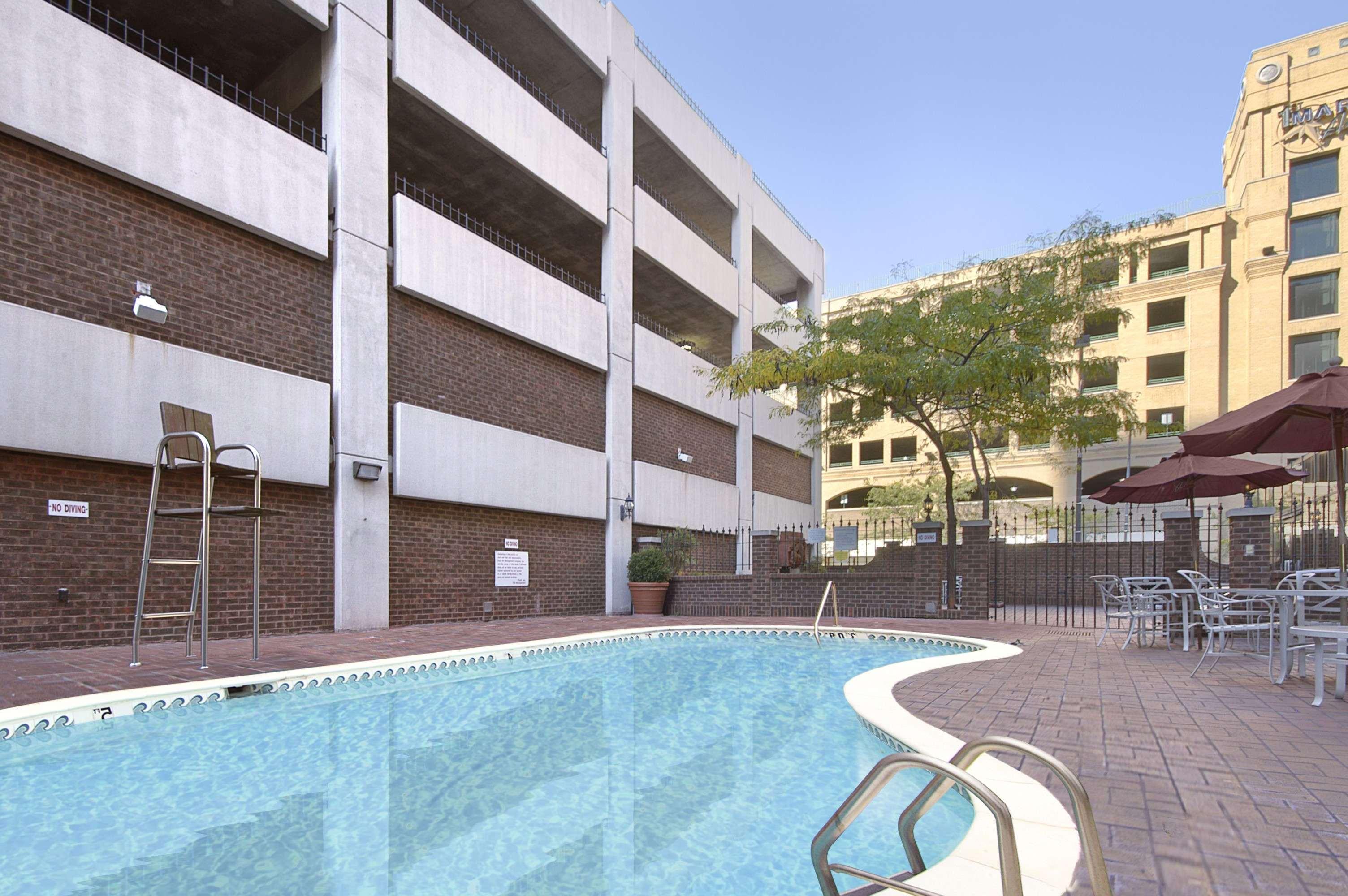 Days Inn Baltimore Inner Harbor Hotel — photo 4