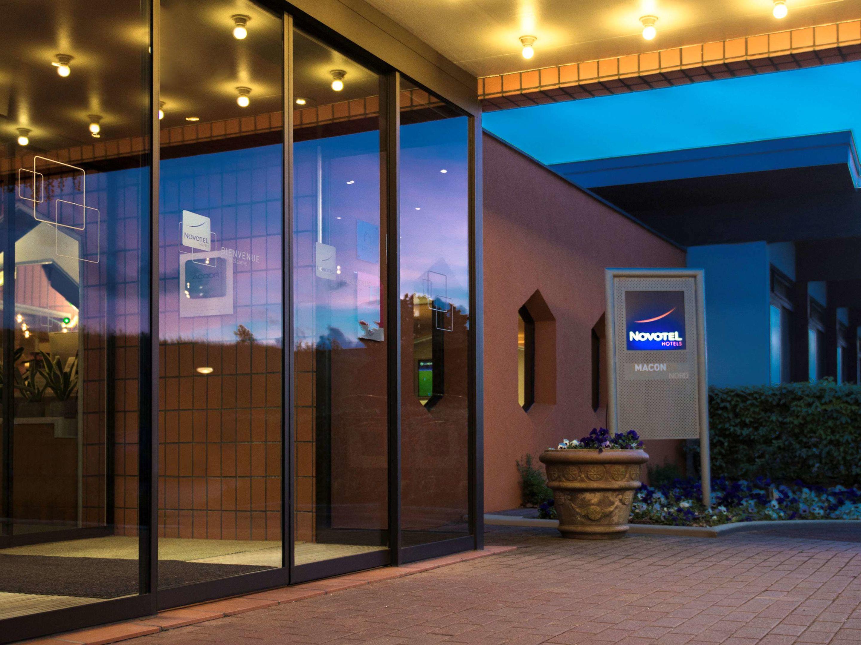 Novotel Mâcon North Highway du Soleil Hotel — photo 5
