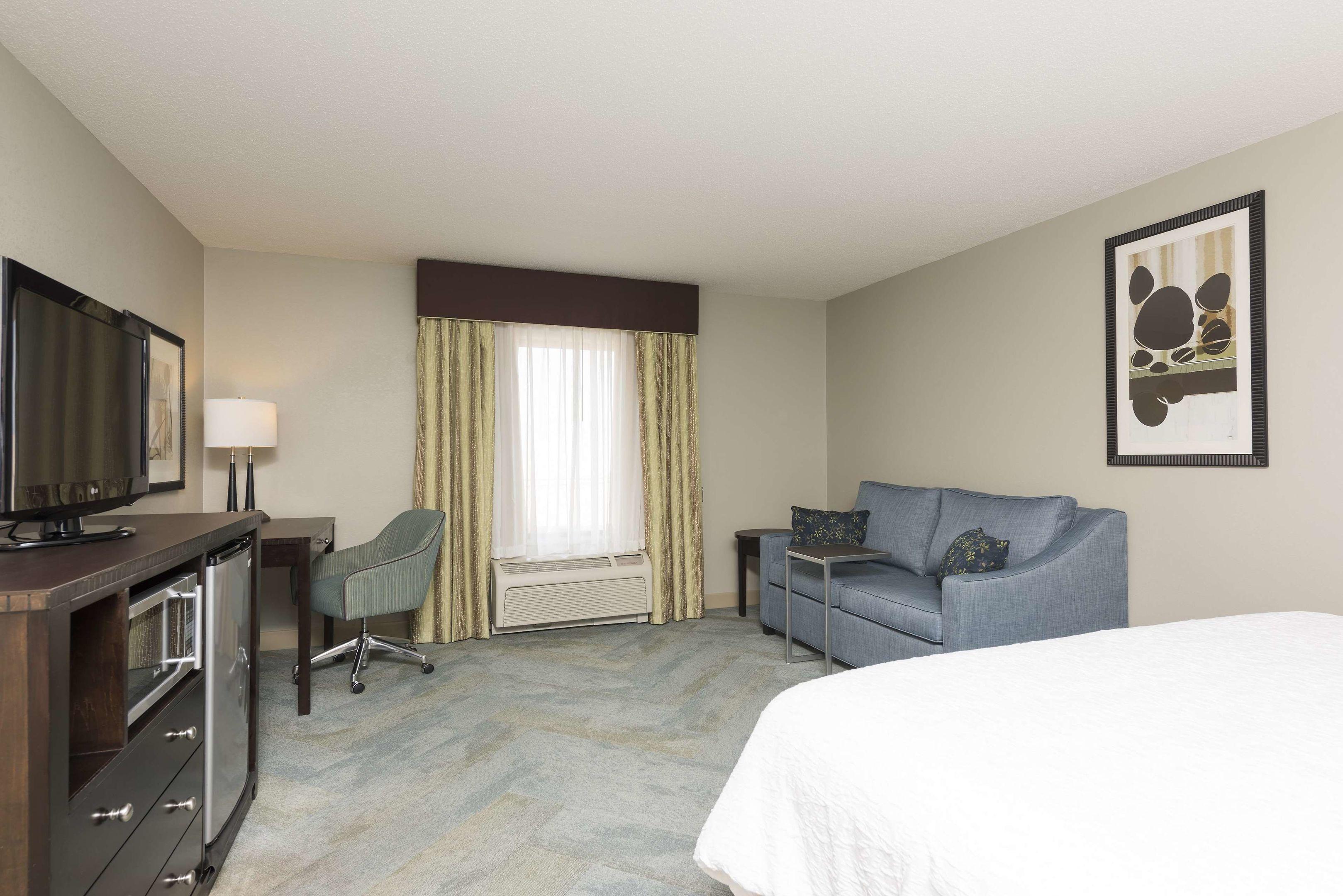 Hampton Inn Detroit Roseville — photo 5