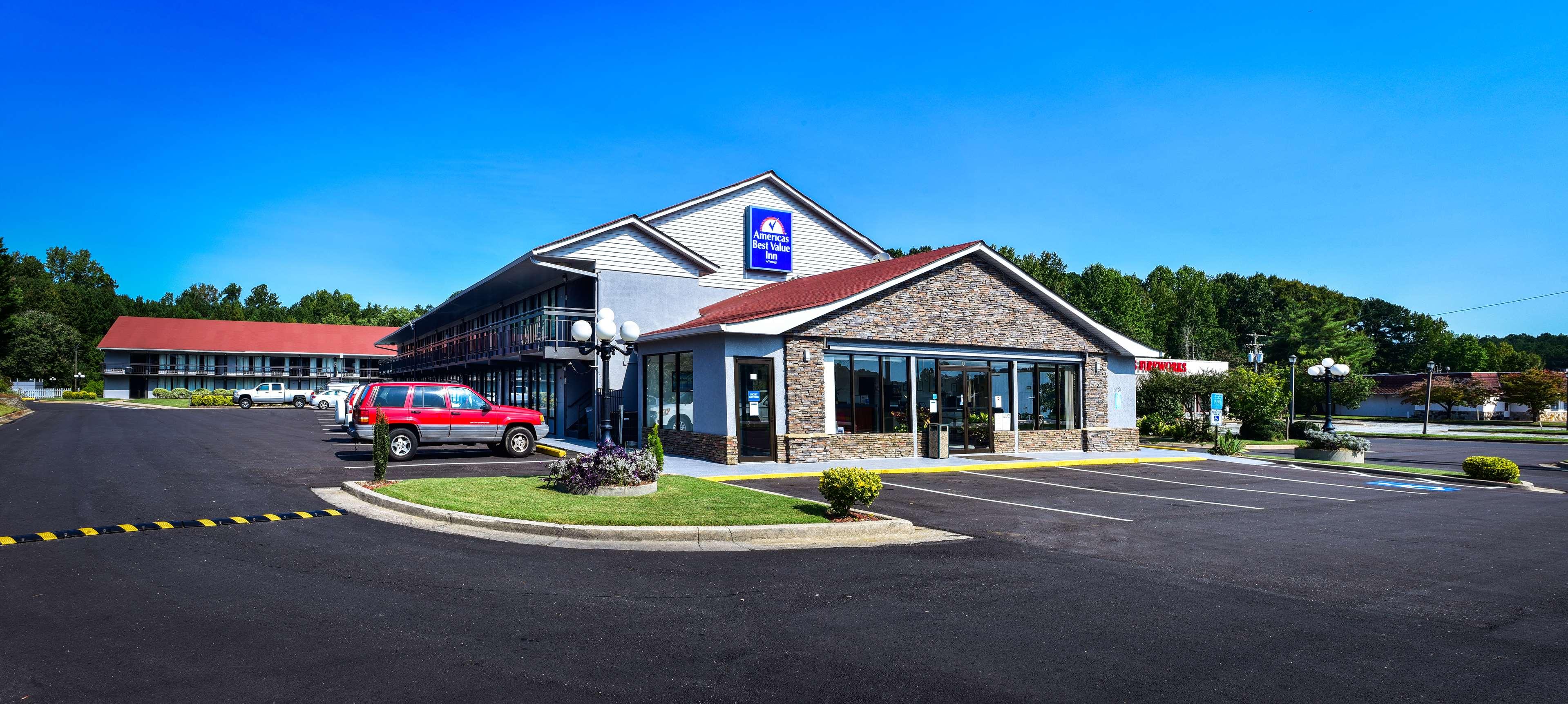Americas Best Value Inn Douglasville — photo 4