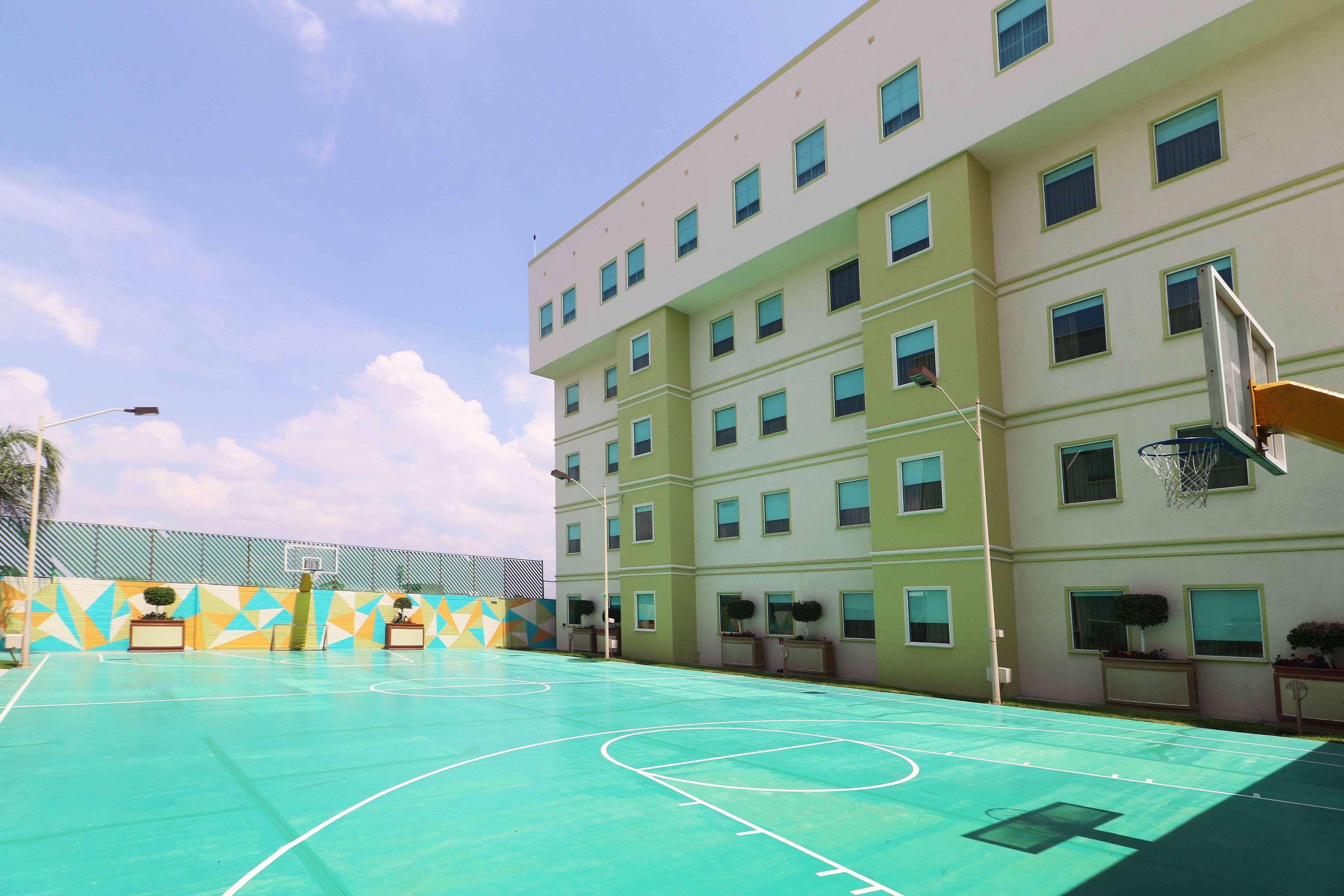 Excellence Express & Suites — photo 4