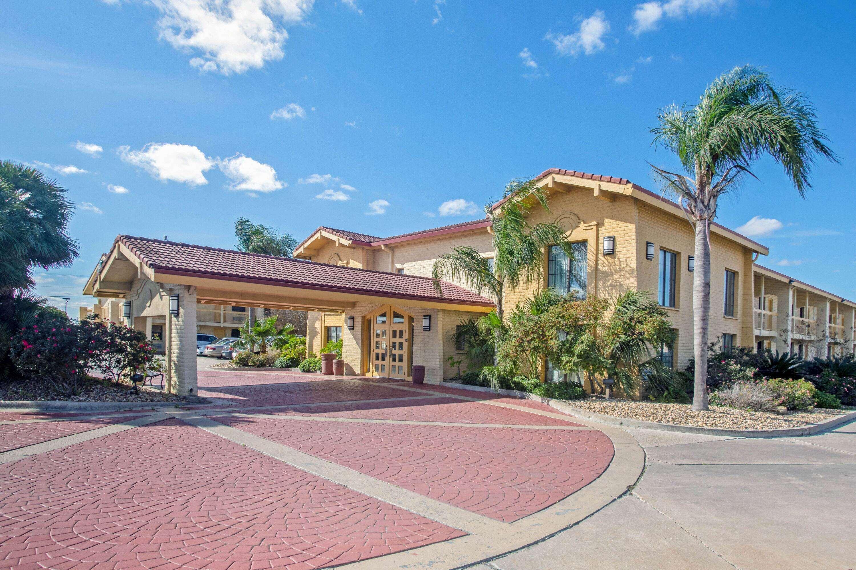 La Quinta Inn Victoria — photo 4
