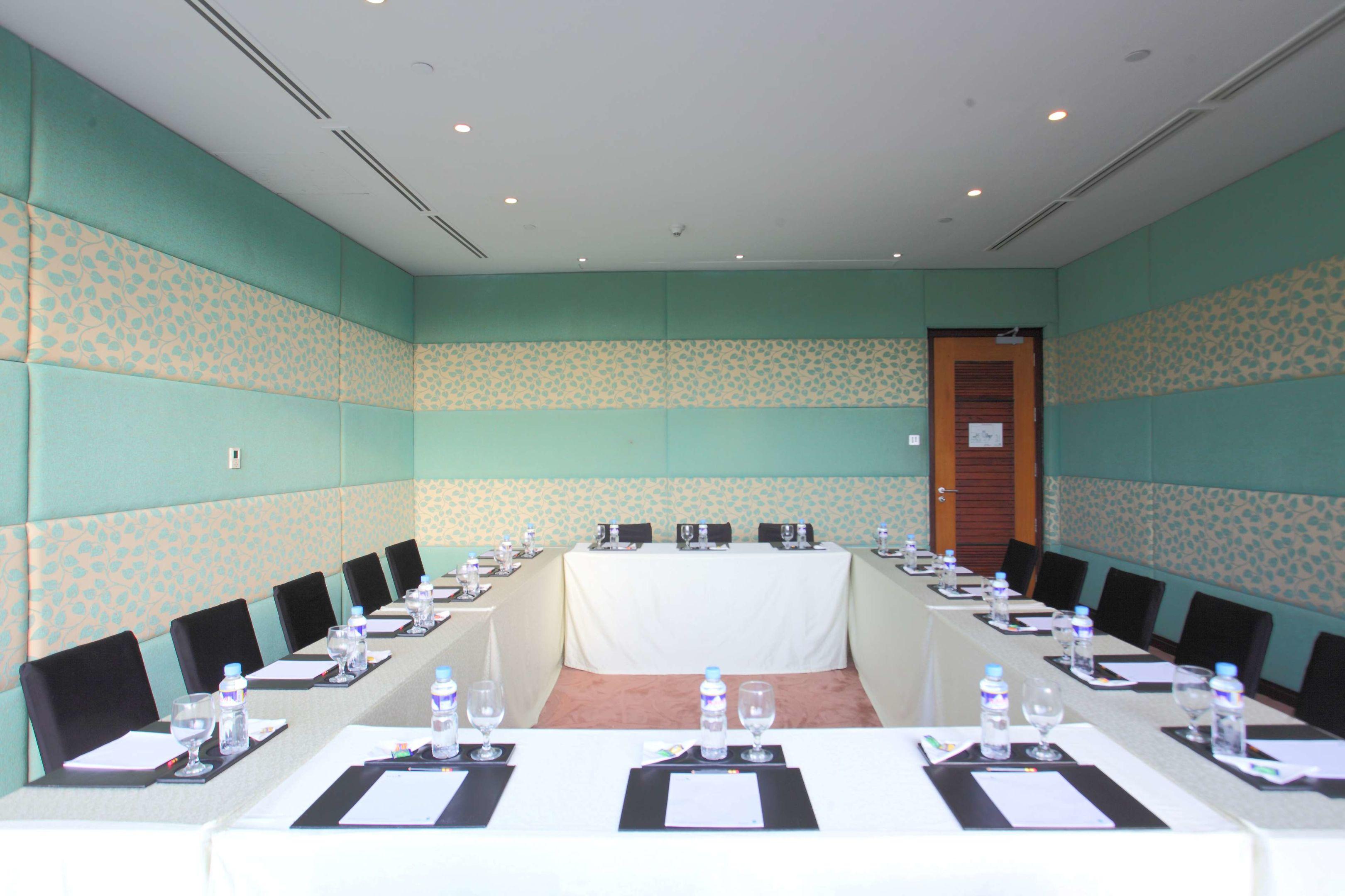 Acacia Hotel Manila — photo 4