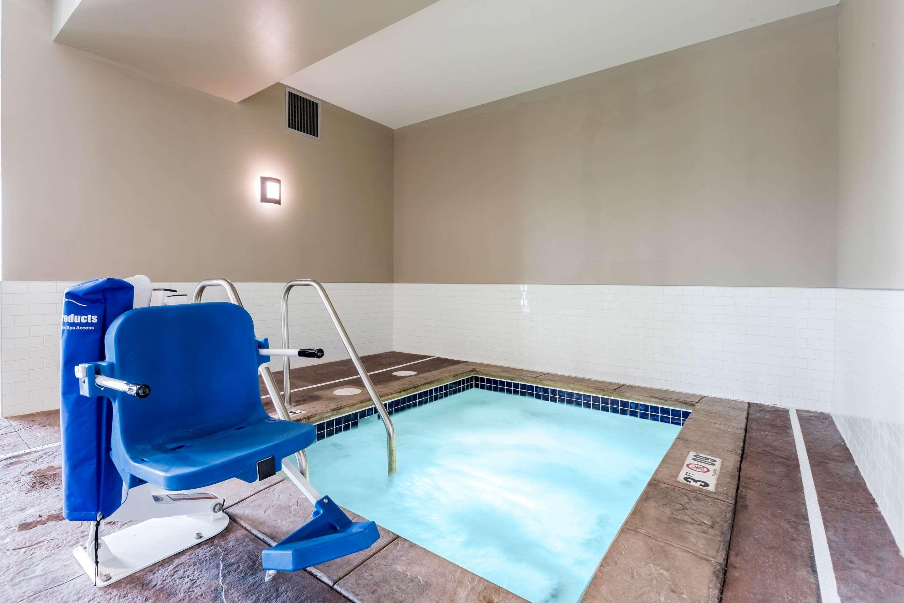 Sleep Inn & Suites — photo 5