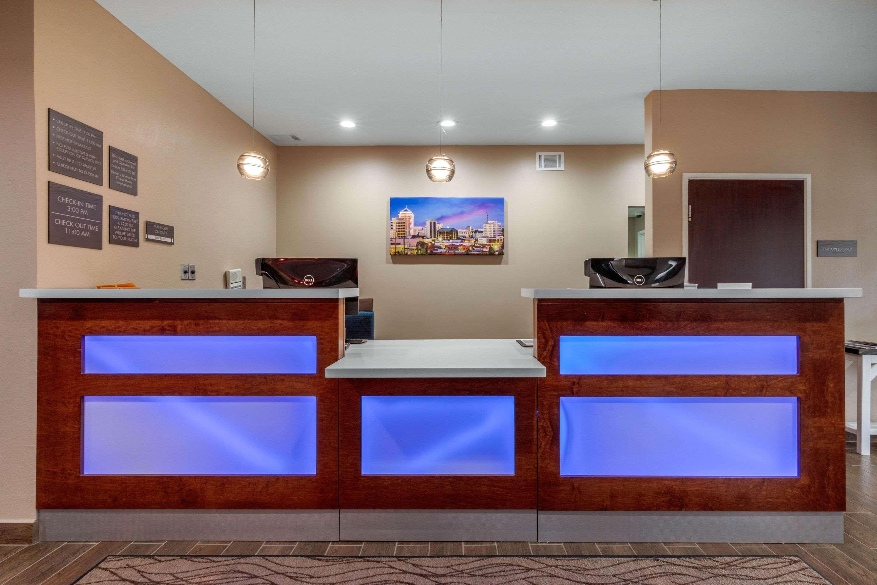 Comfort Inn & Suites Montgomery East Carmichael Rd — photo 4