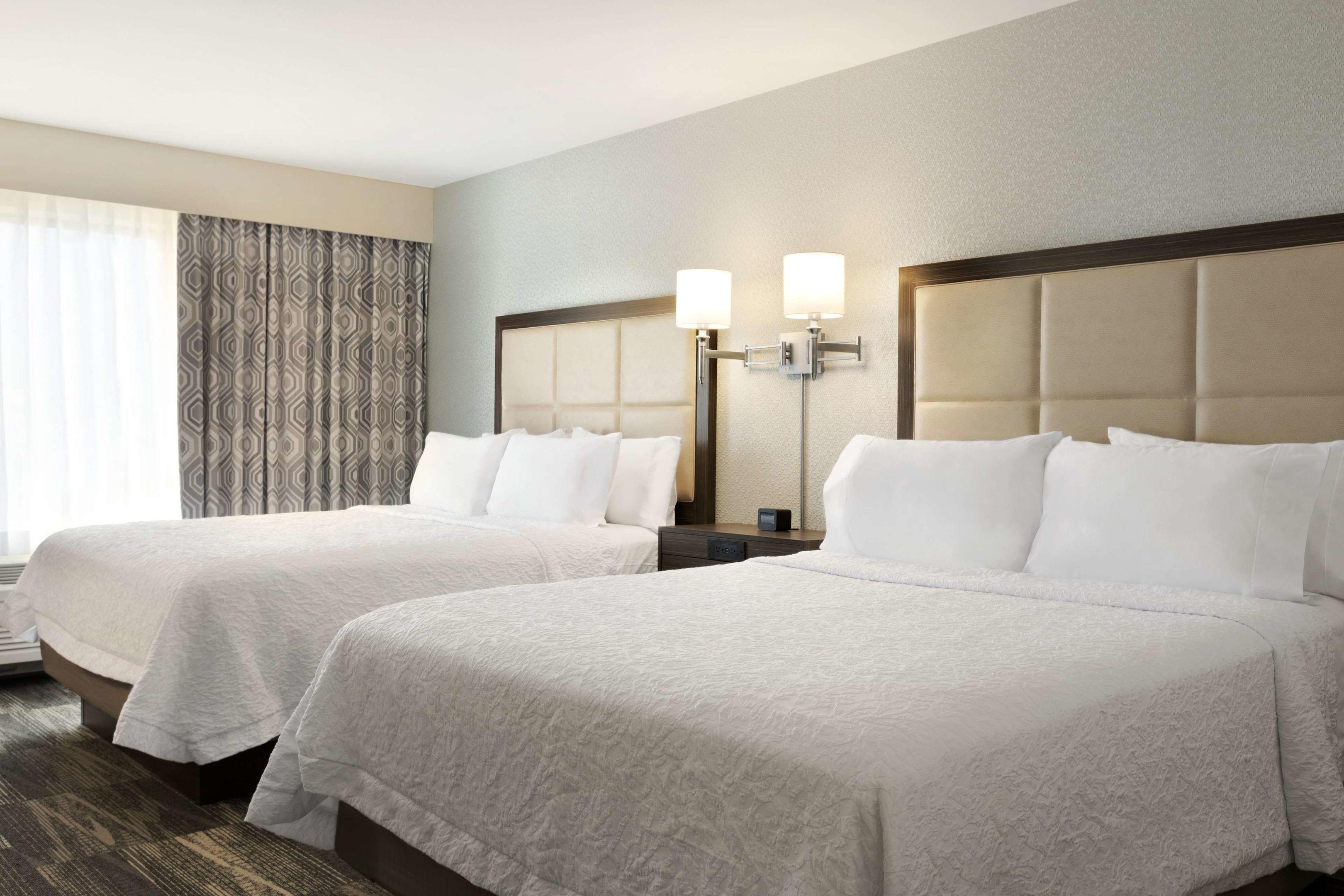 Hampton Inn & Suites Niles/Warren — photo 4