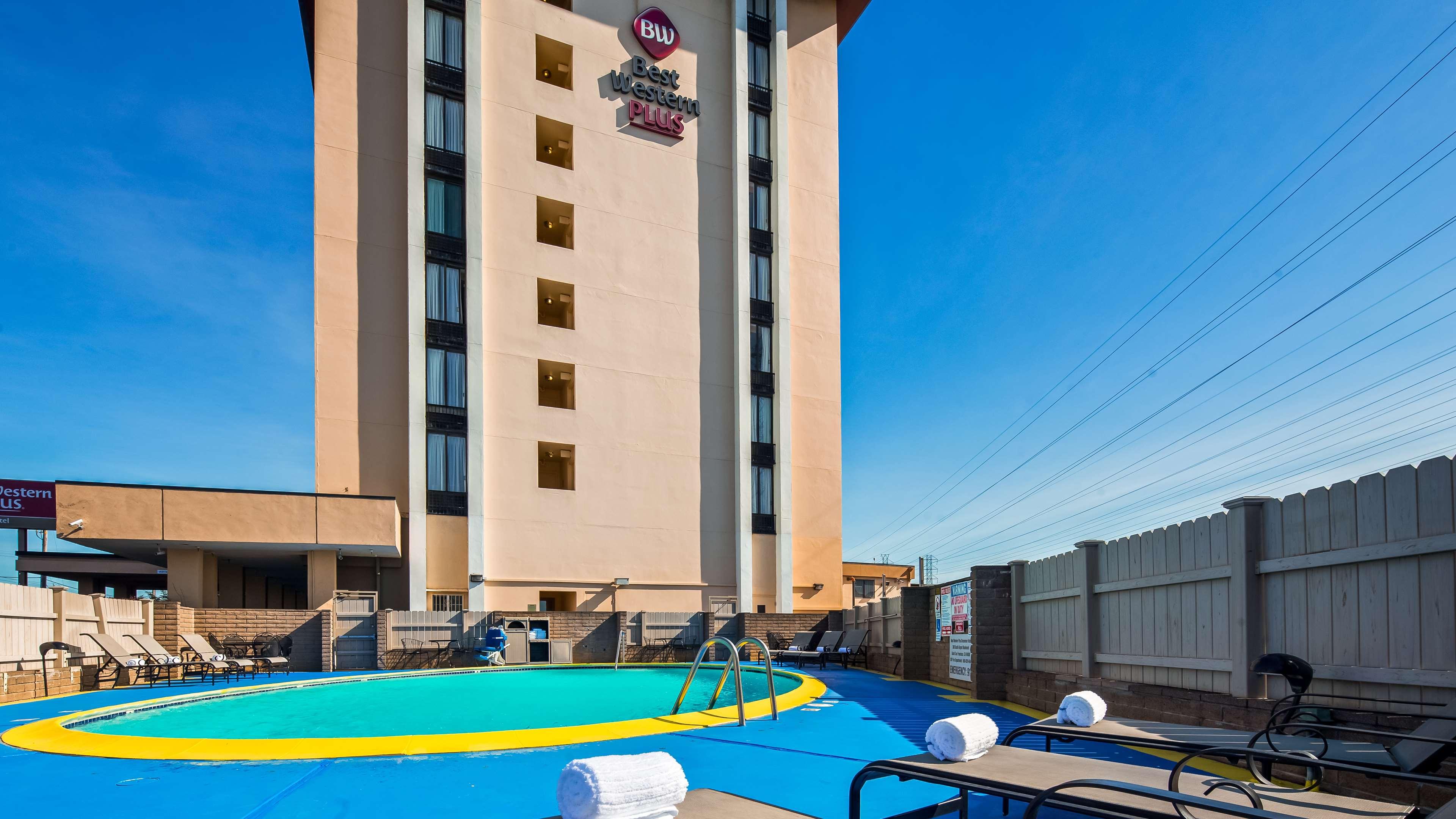 Best Western Plus Grosvenor Airport Hotel — photo 3