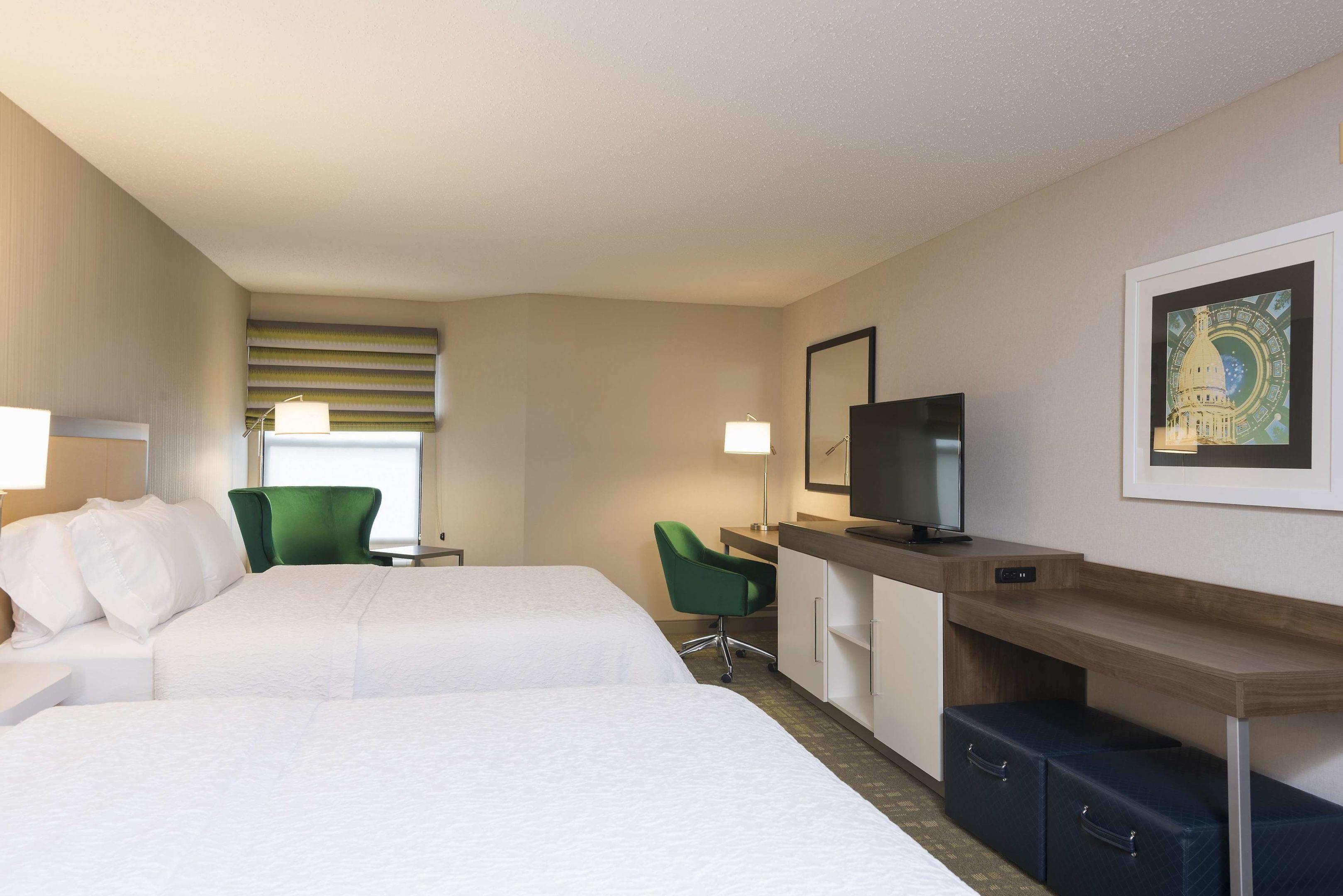 Hampton Inn & Suites Lansing/Okemos — photo 4