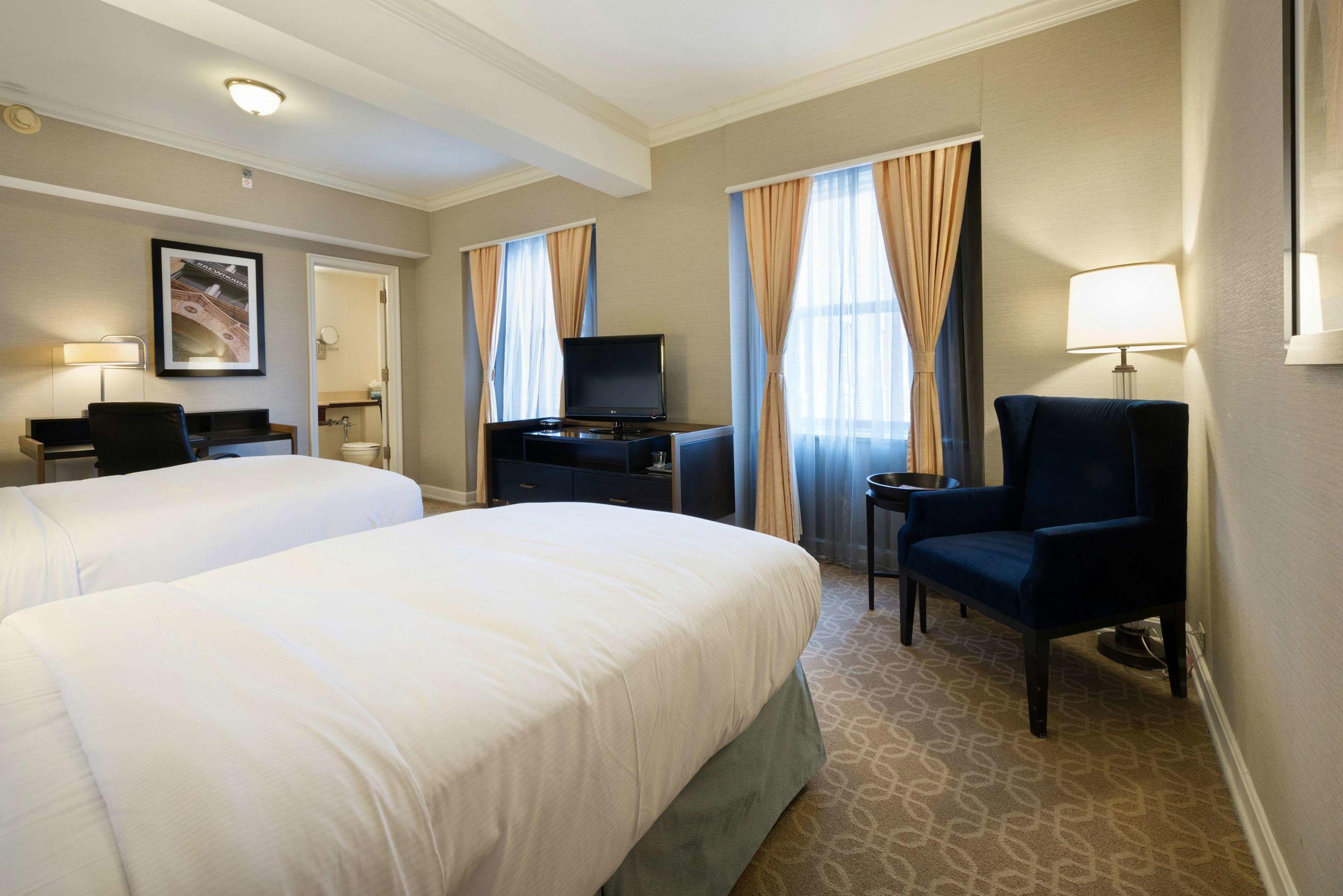 Hilton Milwaukee City Center — photo 5
