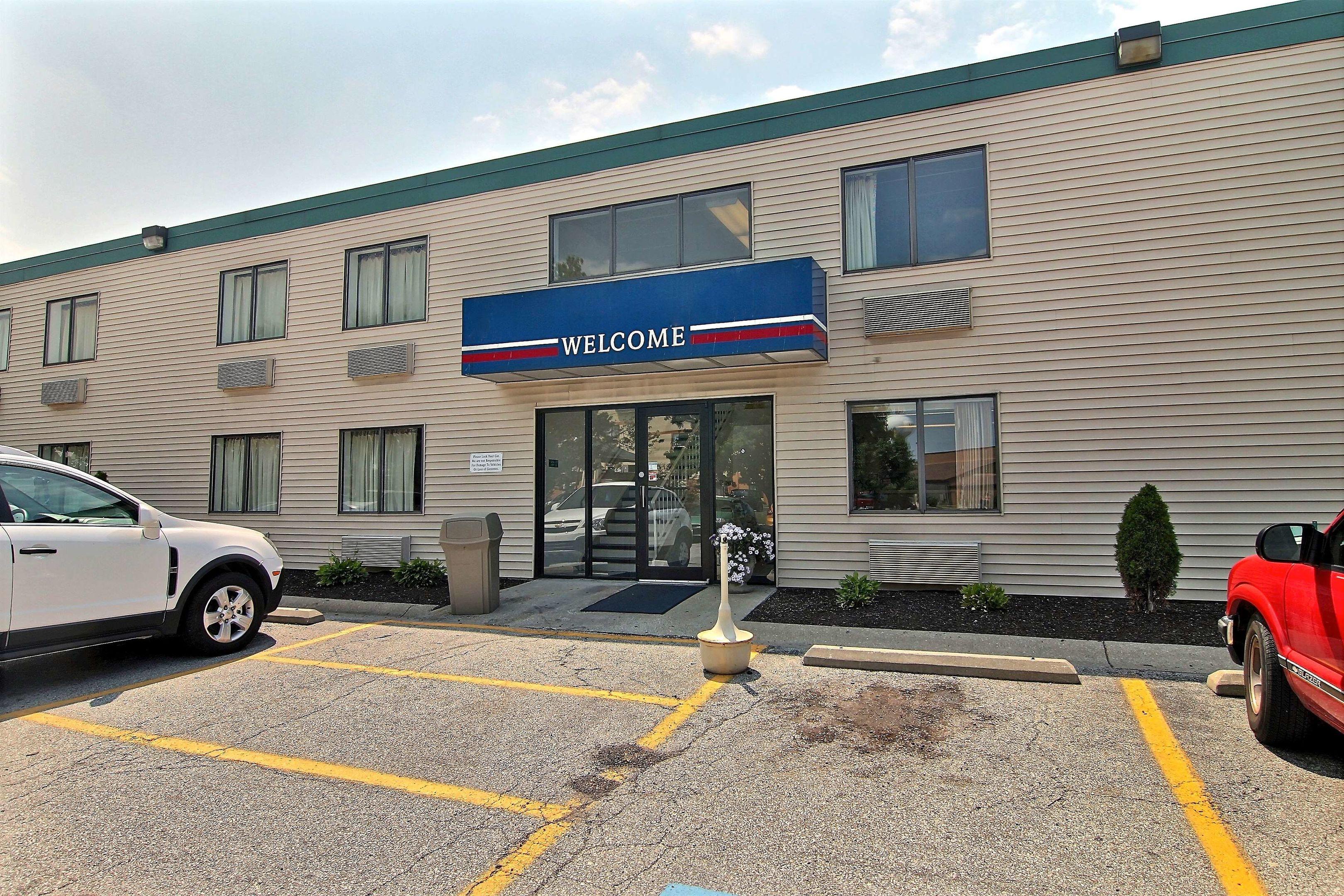 Motel 6 Merrillville — photo 4