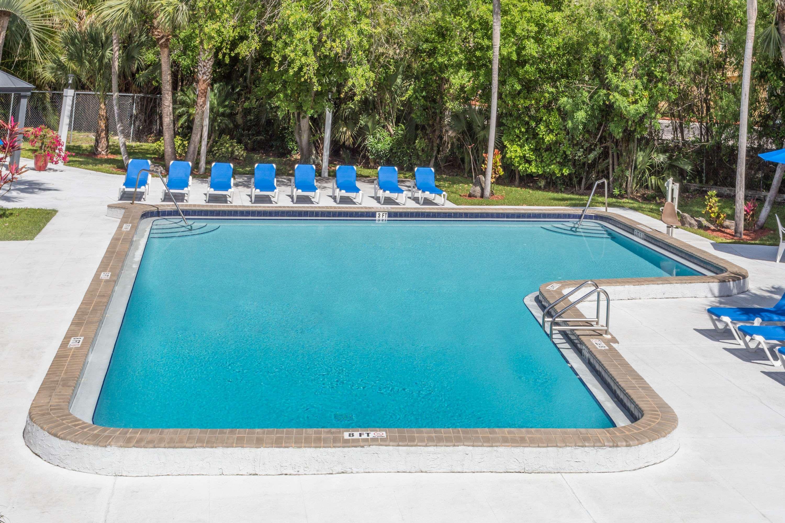 Travelodge by Wyndham Lakeland — photo 4