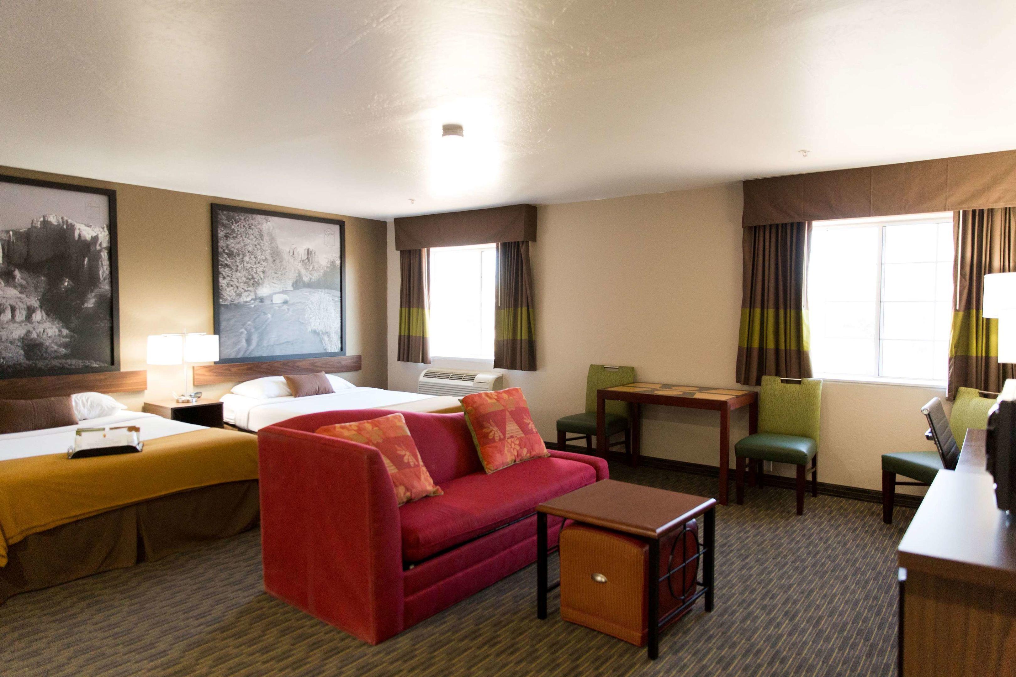 Super 8 by Wyndham Wickenburg AZ — photo 4
