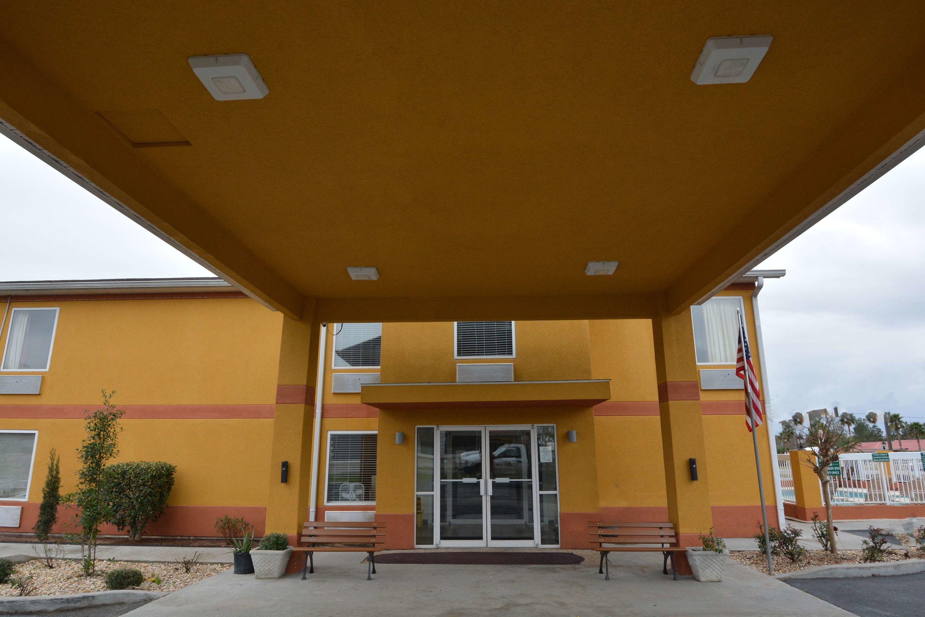 Jameson Inn Hazlehurst — photo 4