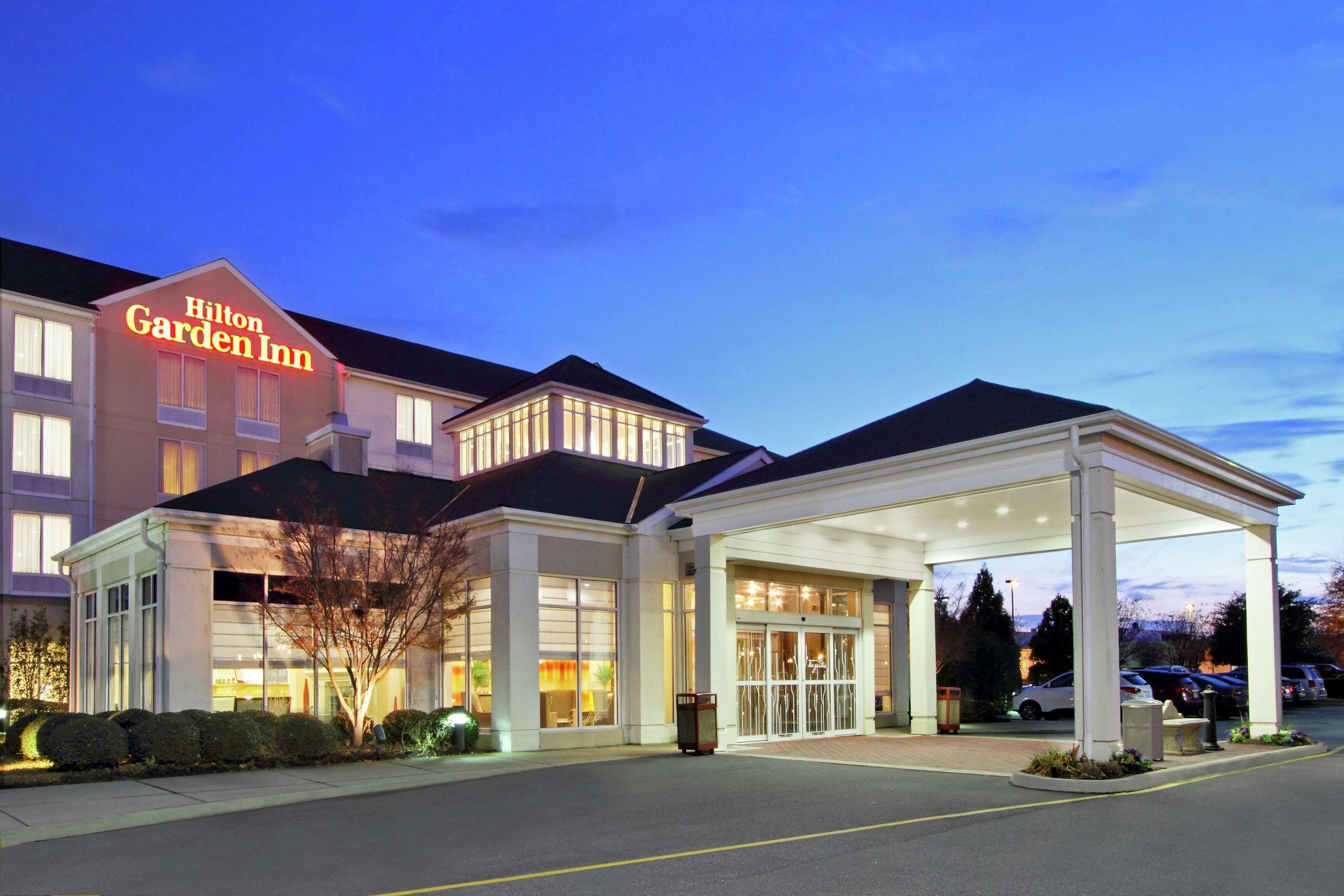 Hilton Garden Inn Chesapeake/Greenbrier — photo 1