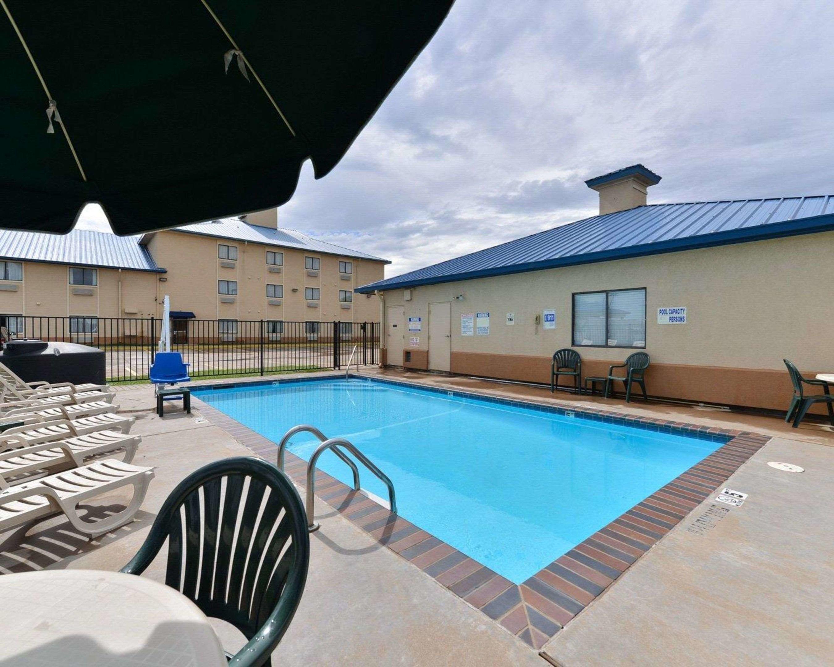 Quality Inn & Suites Wichita — photo 4