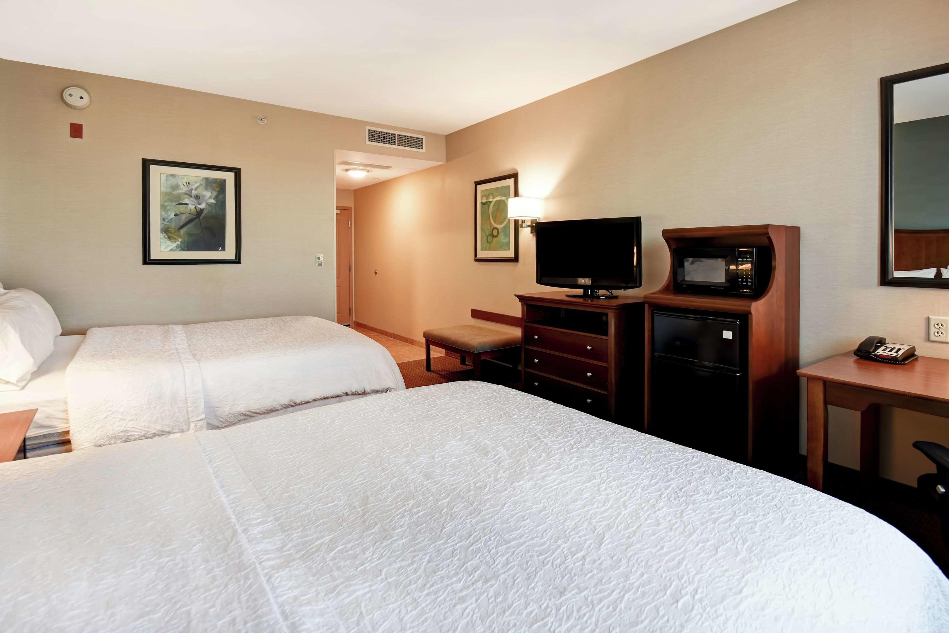 Hampton Inn & Suites Folsom — photo 4