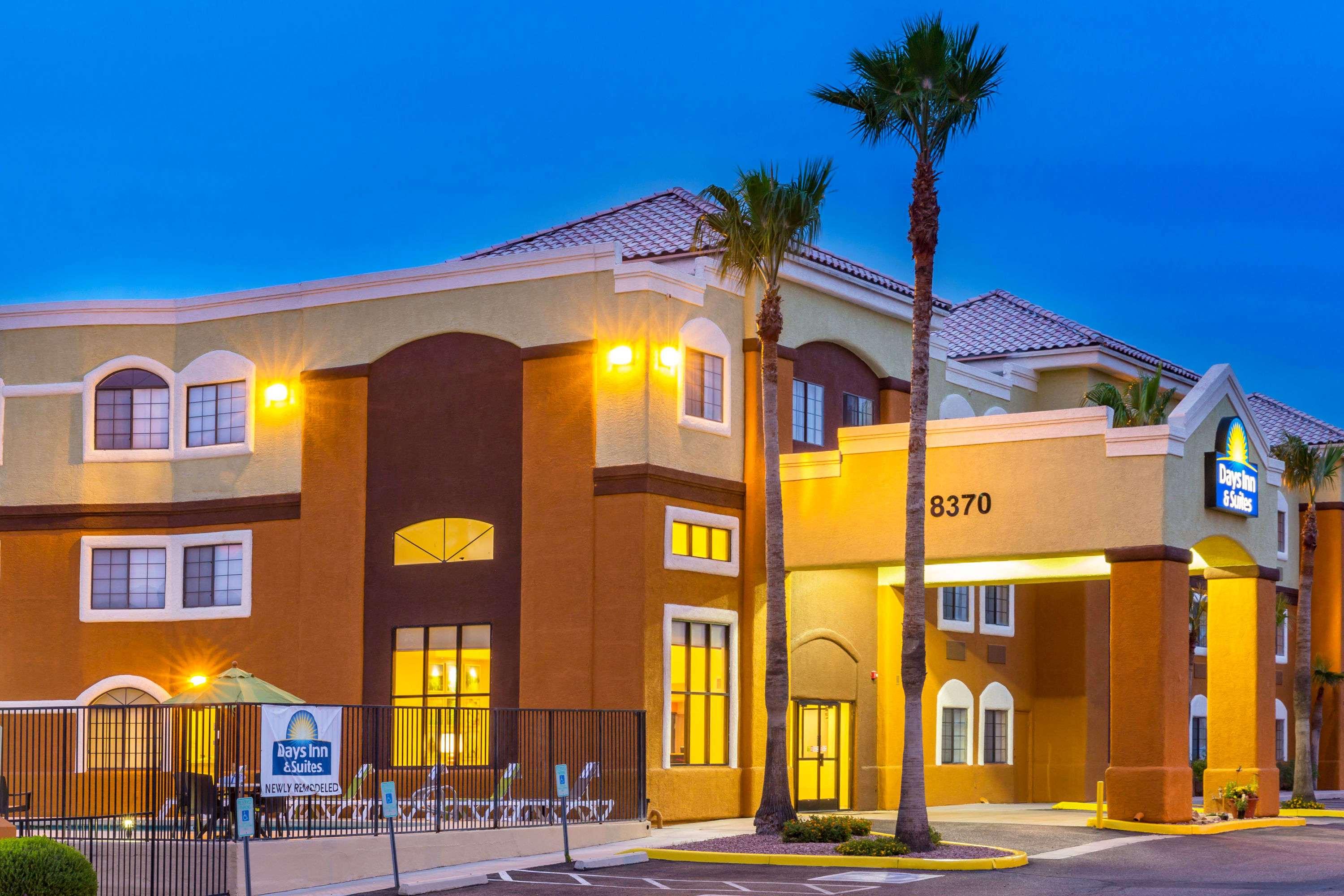 Days Inn & Suites by Wyndham Tucson/Marana