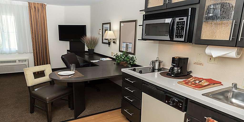 Sonesta Simply Suites Orange County - Spectrum Center — photo 4