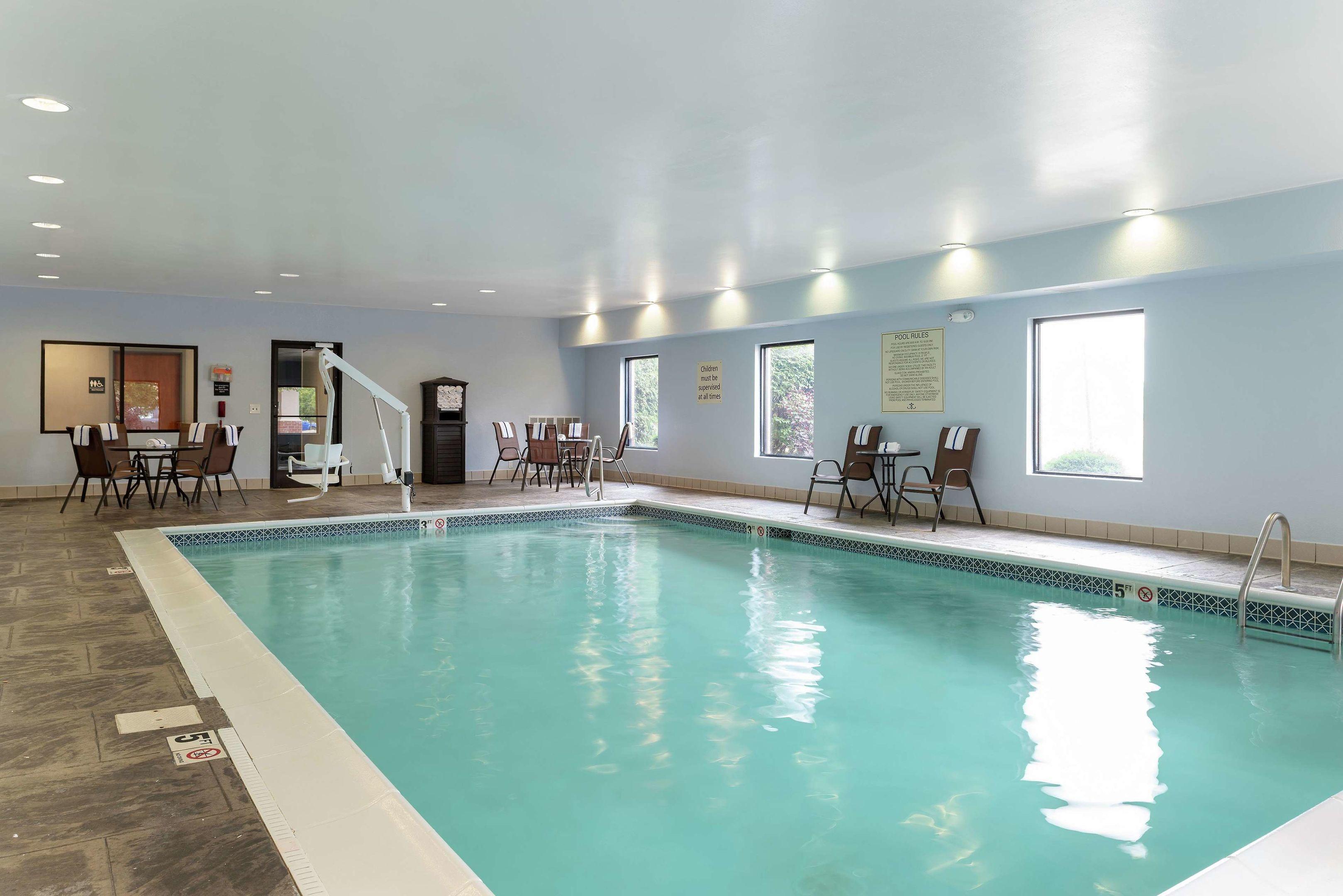 Hampton Inn Akron-South — photo 4